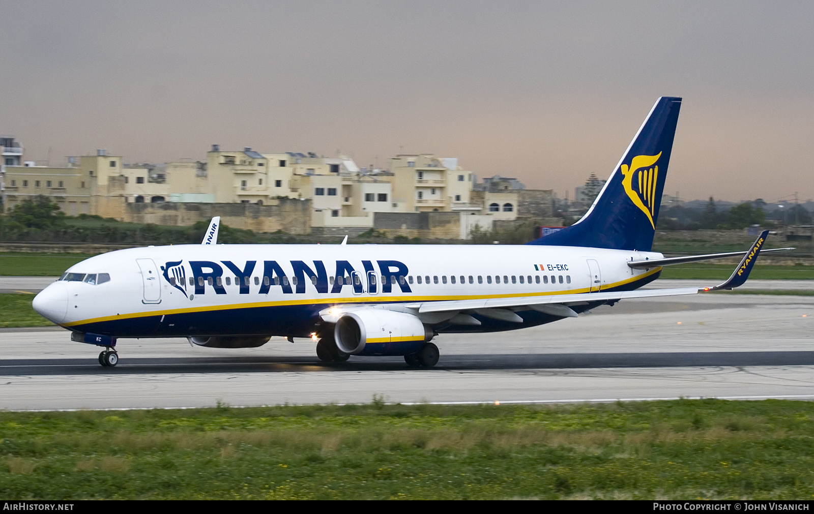 Aircraft Photo of EI-EKC | Boeing 737-8AS | Ryanair | AirHistory.net #653961