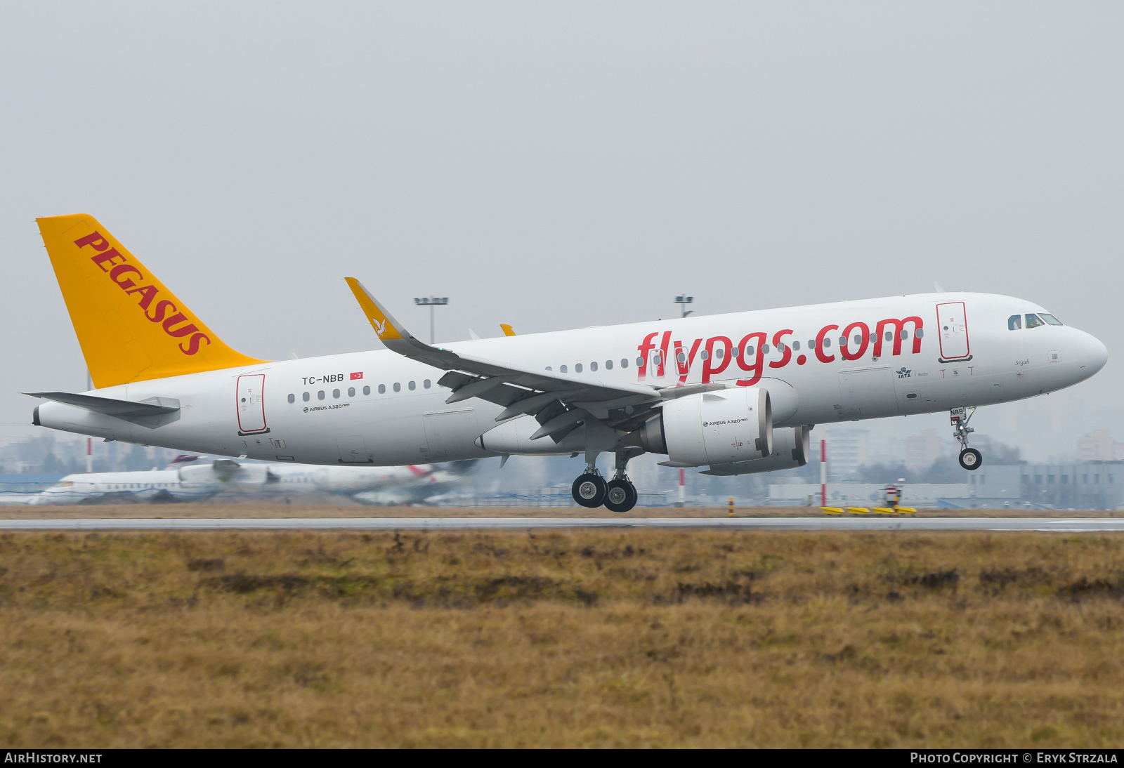 Aircraft Photo of TC-NBB | Airbus A320-251N | Pegasus Airlines | AirHistory.net #653980