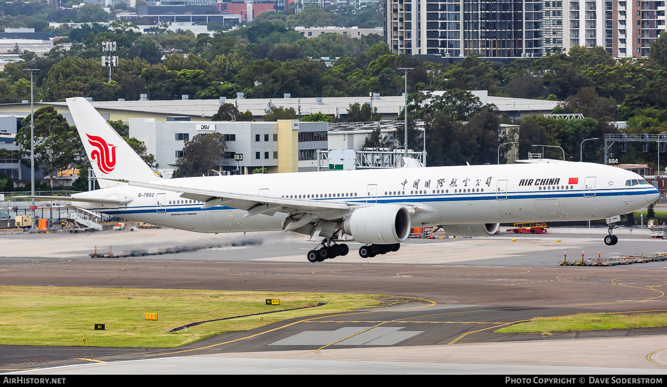 Aircraft Photo of B-7952 | Boeing 777-300/ER | Air China | AirHistory.net #653983