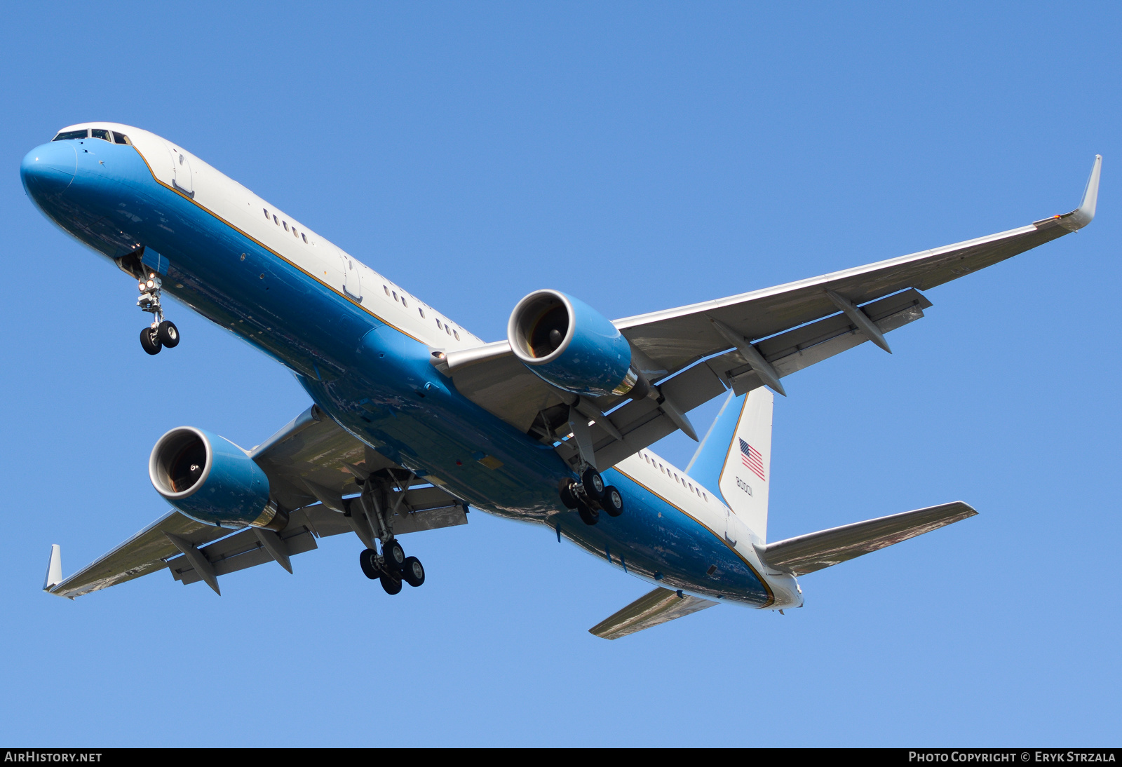 Aircraft Photo of 98-0001 / 80001 | Boeing C-32A (757-200) | USA - Air Force | AirHistory.net #653996