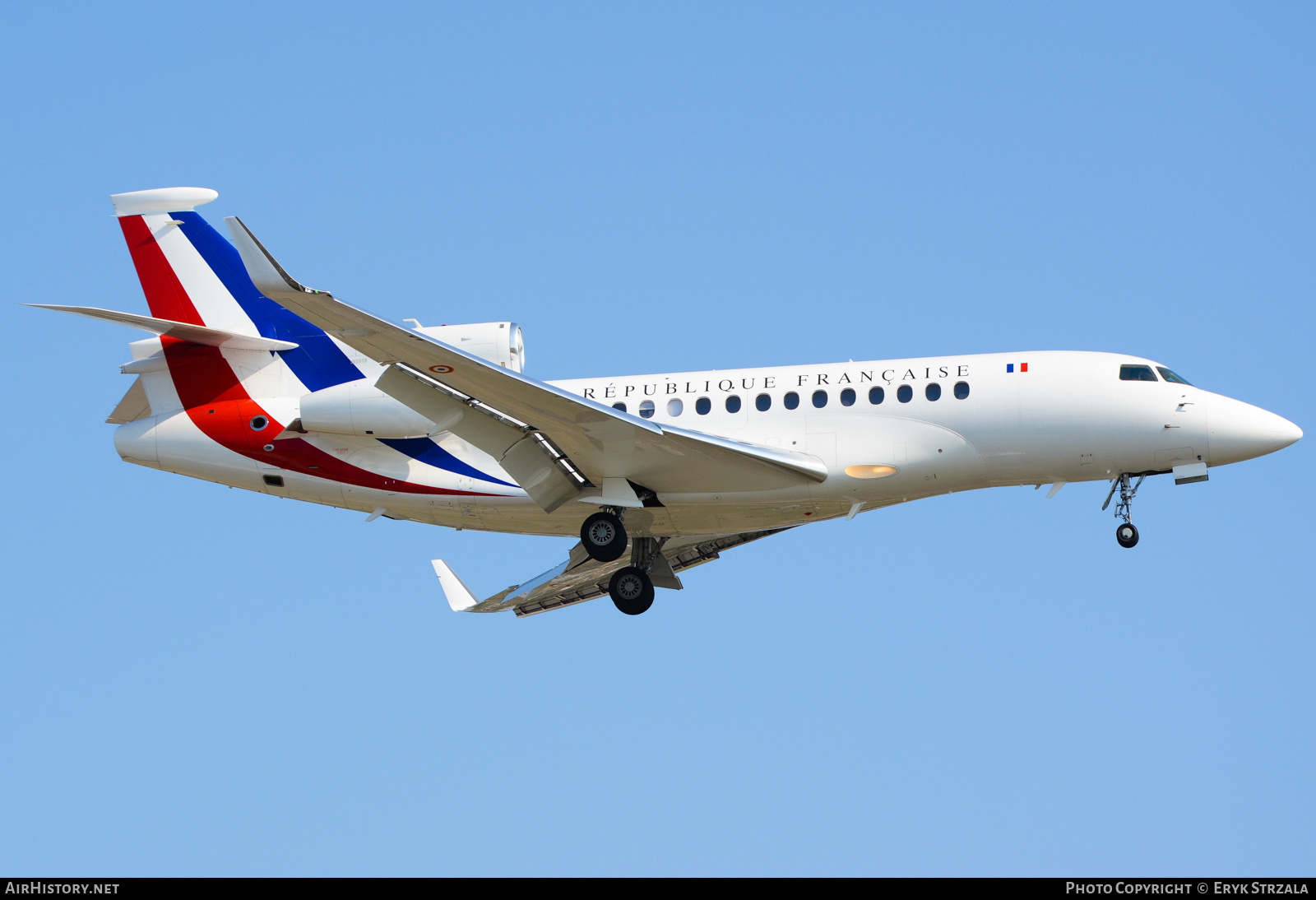Aircraft Photo of 68 | Dassault Falcon 7X | France - Air Force | AirHistory.net #654006
