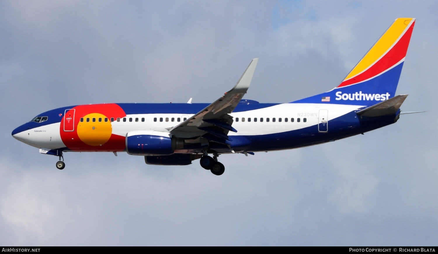 Aircraft Photo of N230WN | Boeing 737-7H4 | Southwest Airlines | AirHistory.net #654046