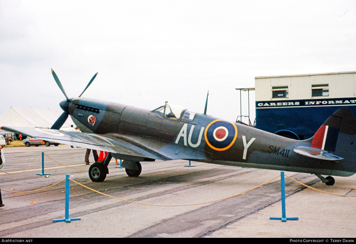 Aircraft Photo of SM411 | Supermarine 361 Spitfire LF16E | UK - Air Force | AirHistory.net #654120