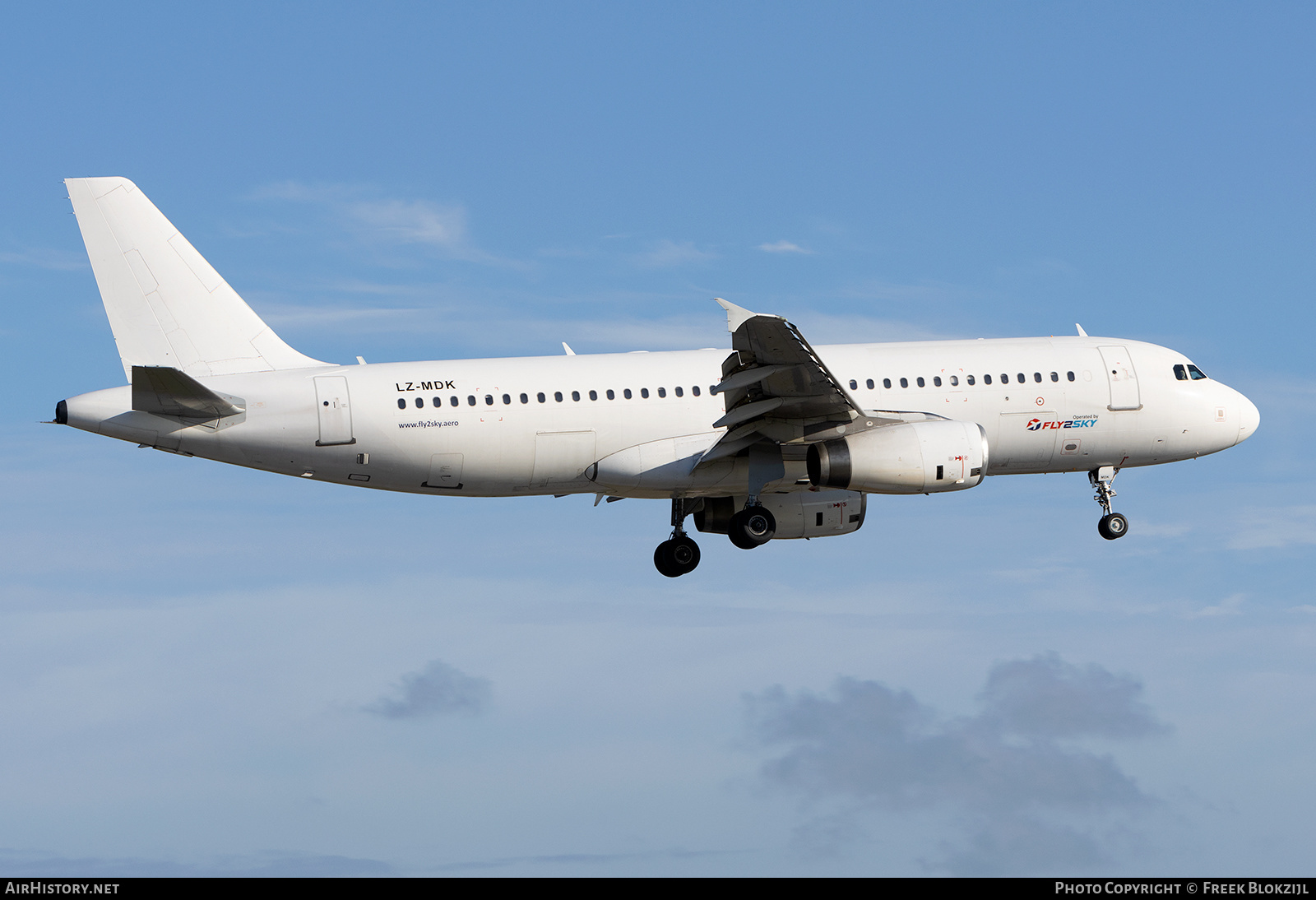 Aircraft Photo of LZ-MDK | Airbus A320-232 | Fly2Sky | AirHistory.net #654185