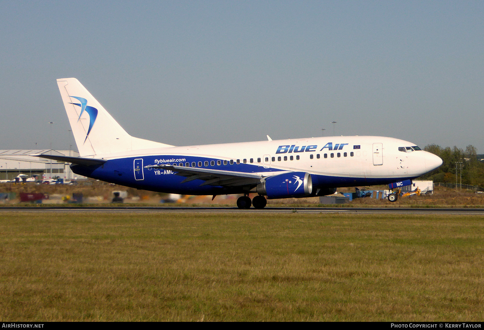 Aircraft Photo of YR-AMC | Boeing 737-530 | Blue Air | AirHistory.net #654216