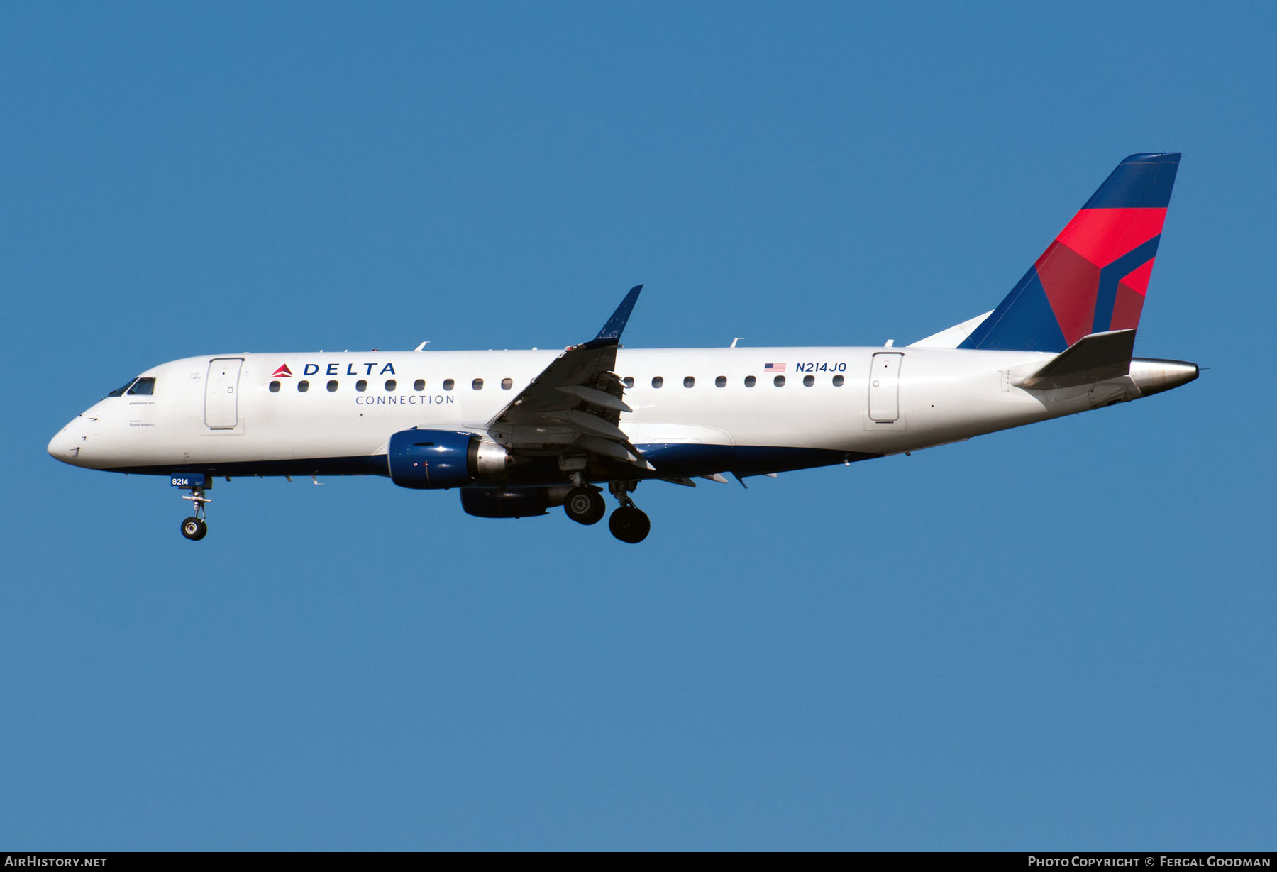 Aircraft Photo of N214JQ | Embraer 175LR (ERJ-170-200LR) | Delta Connection | AirHistory.net #654218