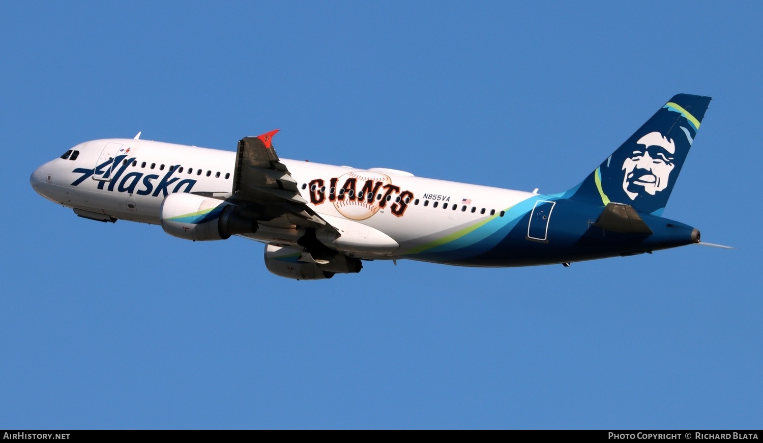 Aircraft Photo of N855VA | Airbus A320-214 | Alaska Airlines | AirHistory.net #654238