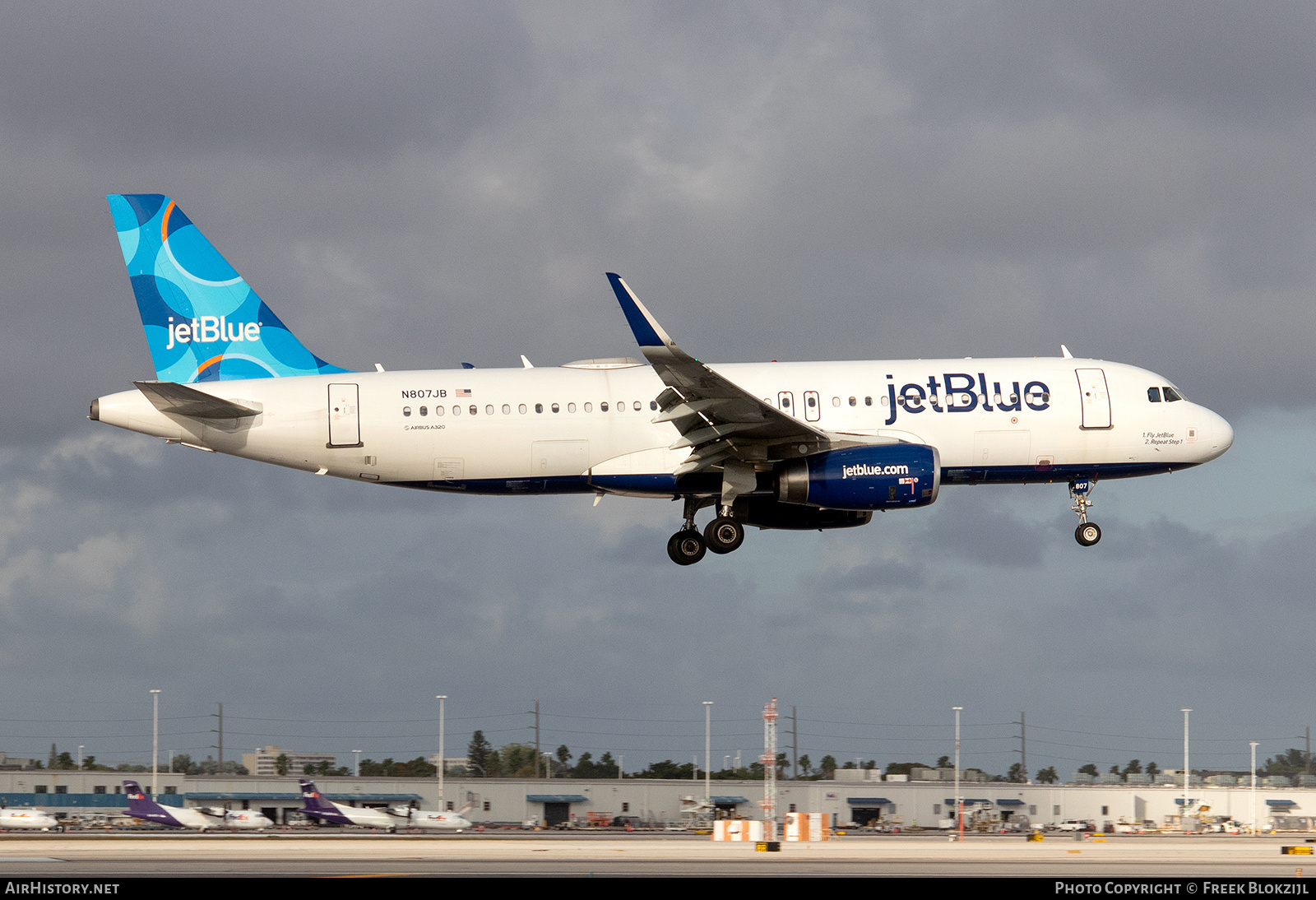 Aircraft Photo of N807JB | Airbus A320-232 | JetBlue Airways | AirHistory.net #654388