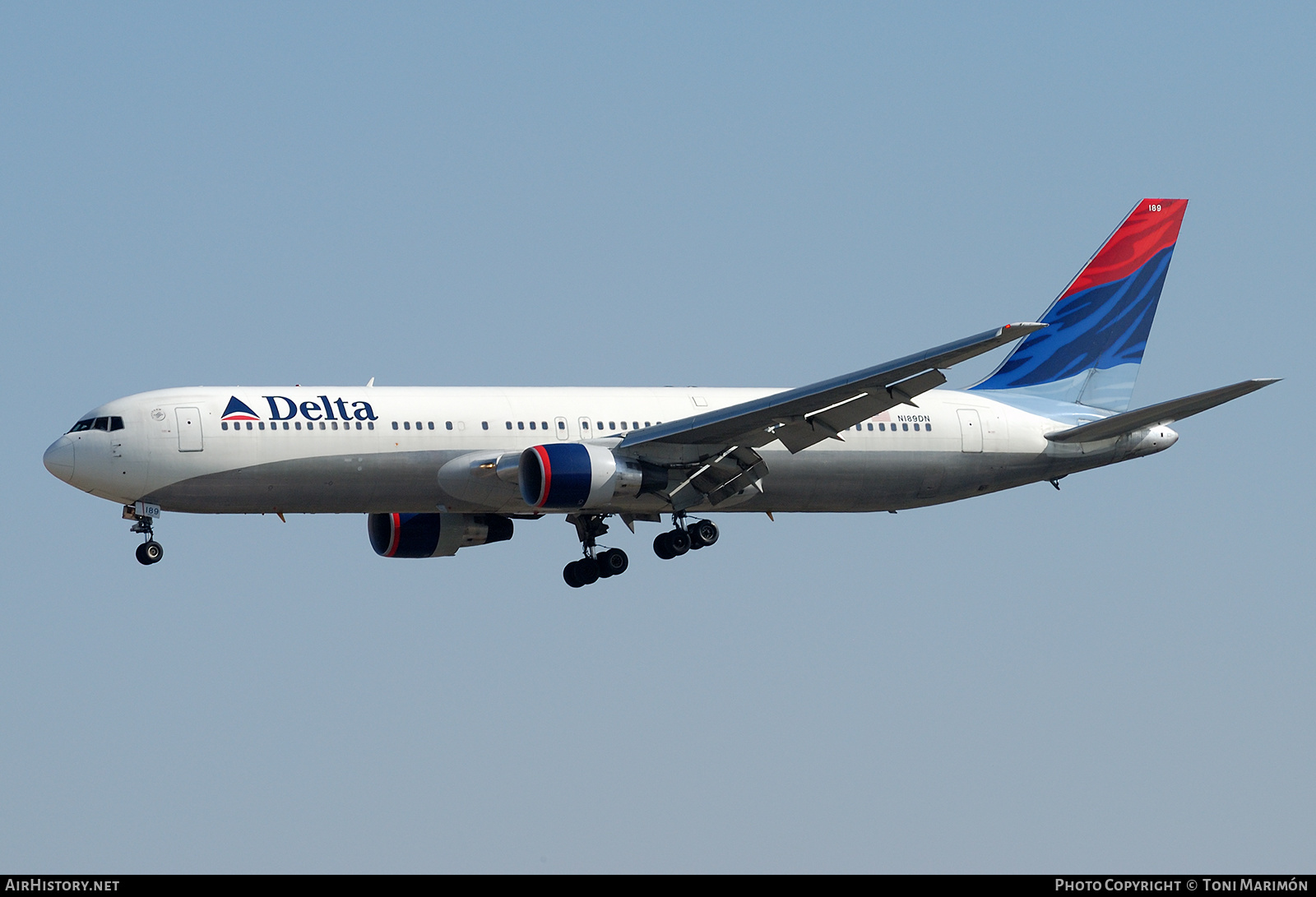 Aircraft Photo of N189DN | Boeing 767-332/ER | Delta Air Lines | AirHistory.net #654424