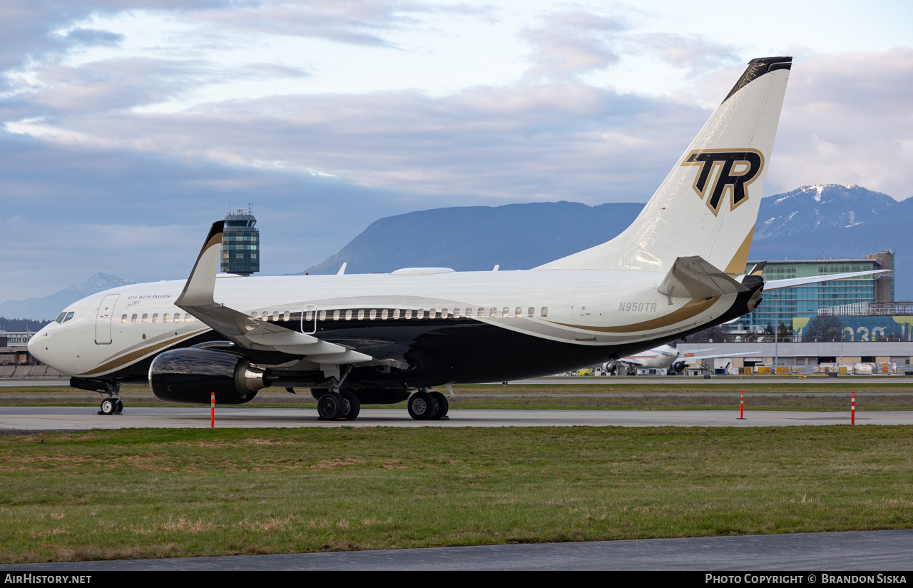 Aircraft Photo of N950TR | Boeing 737-7CG BBJ | Tony Robbins | AirHistory.net #654482