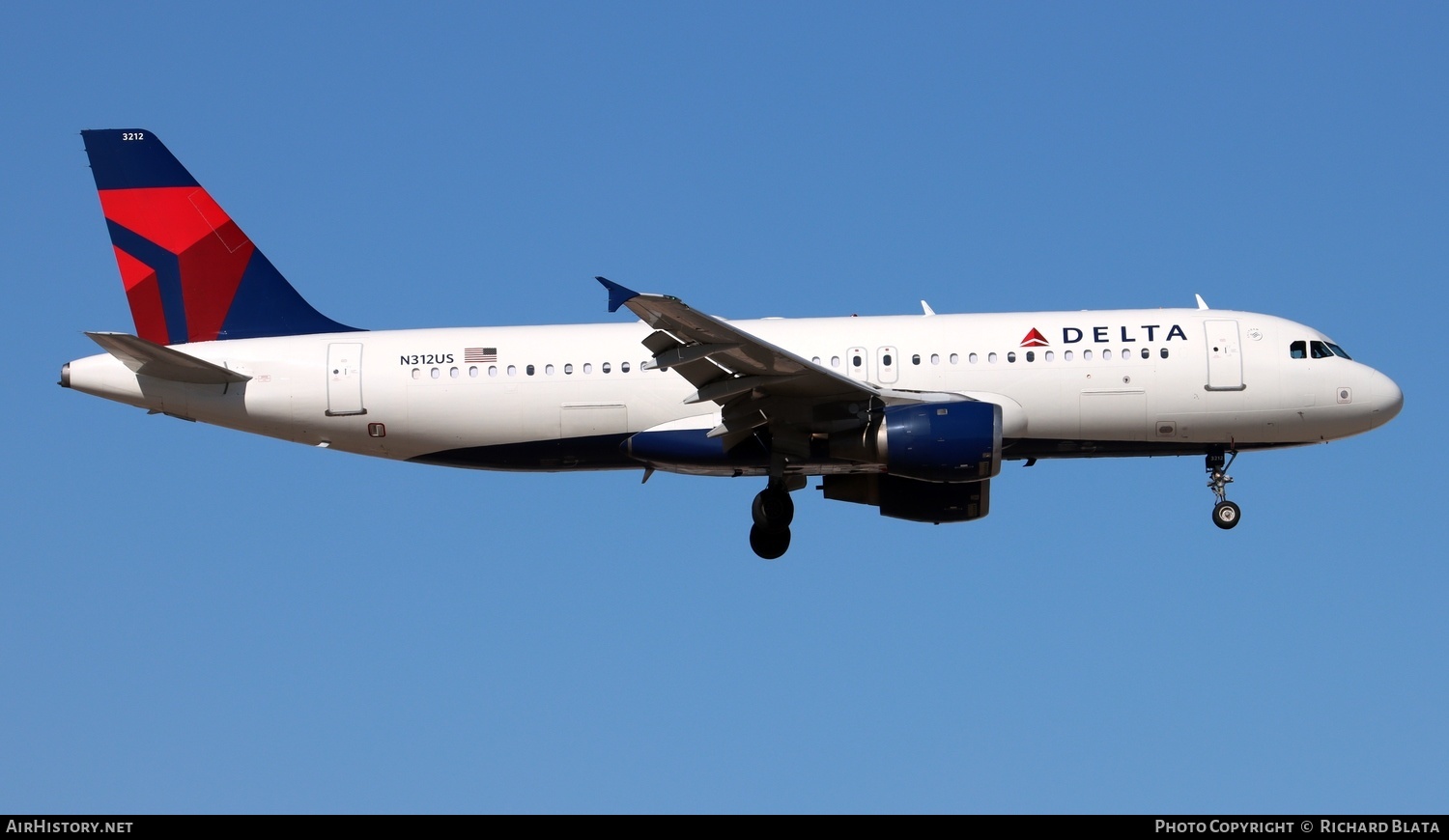 Aircraft Photo of N312US | Airbus A320-211 | Delta Air Lines | AirHistory.net #654552