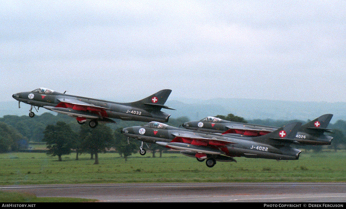 Aircraft Photo of J-4022 | Hawker Hunter F58 | Switzerland - Air Force | AirHistory.net #654592