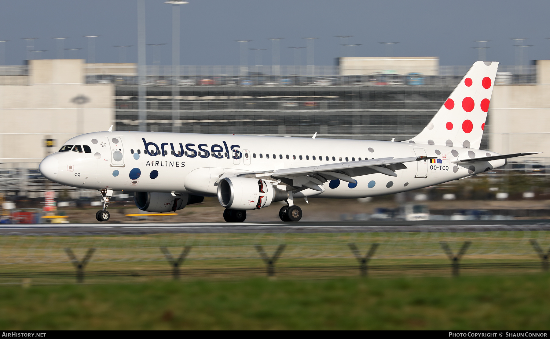 Aircraft Photo of OO-TCQ | Airbus A320-214 | Brussels Airlines | AirHistory.net #654649