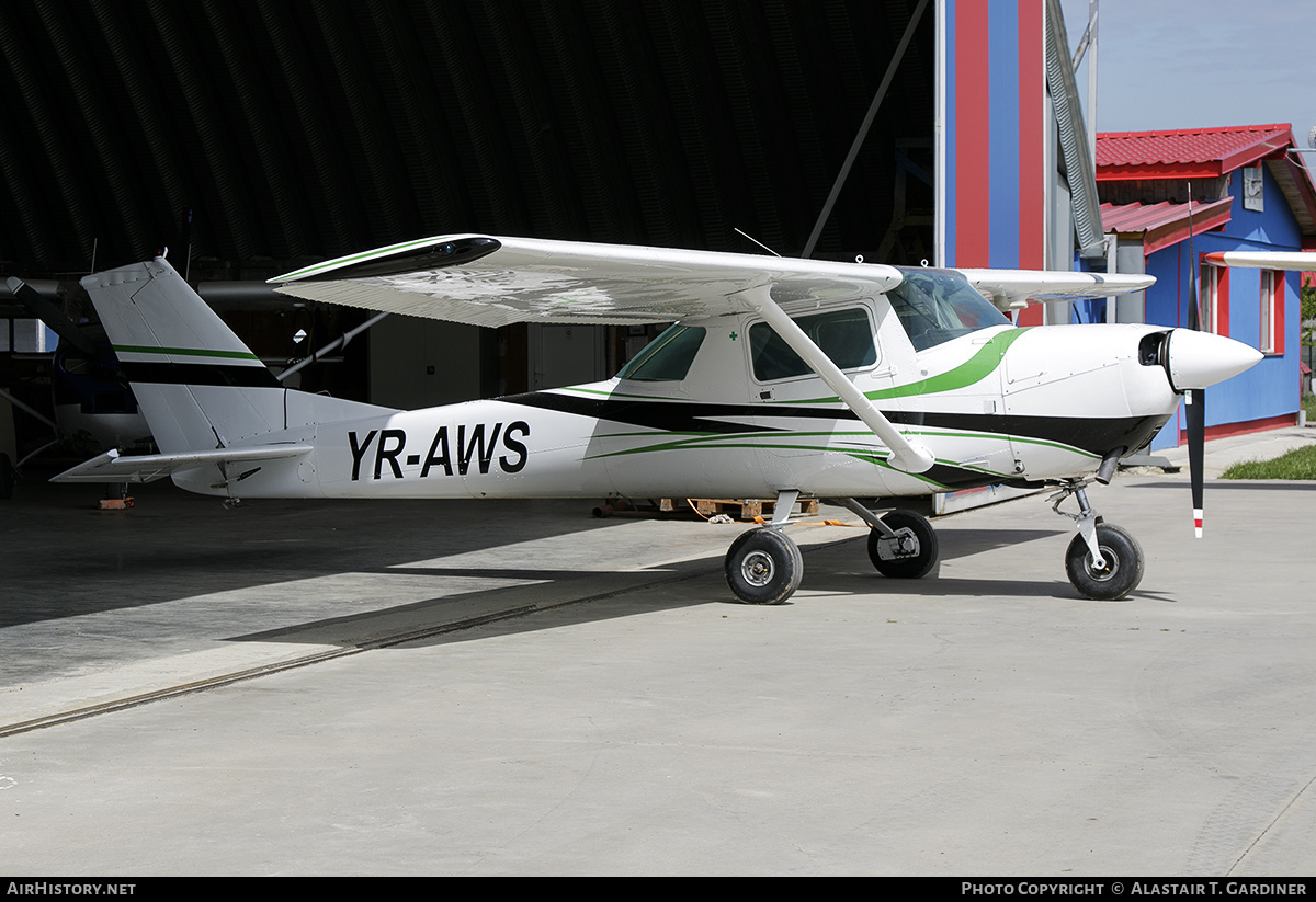 Aircraft Photo of YR-AWS | Cessna 150J | AirHistory.net #654775