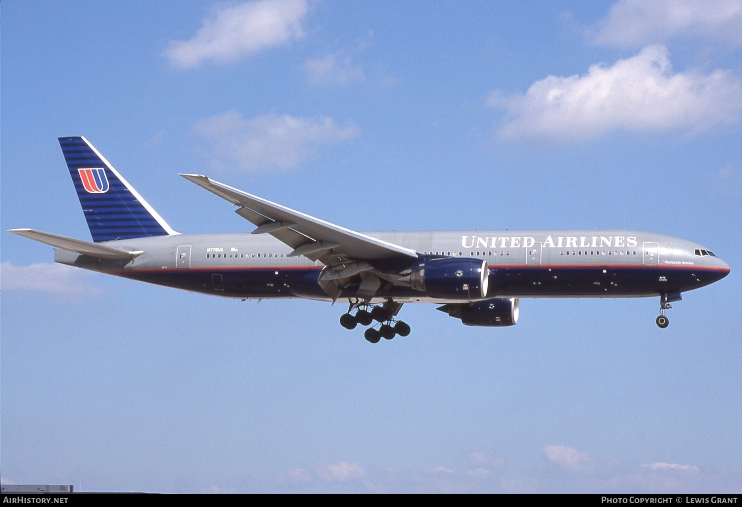 Aircraft Photo of N775UA | Boeing 777-222 | United Airlines | AirHistory.net #654802