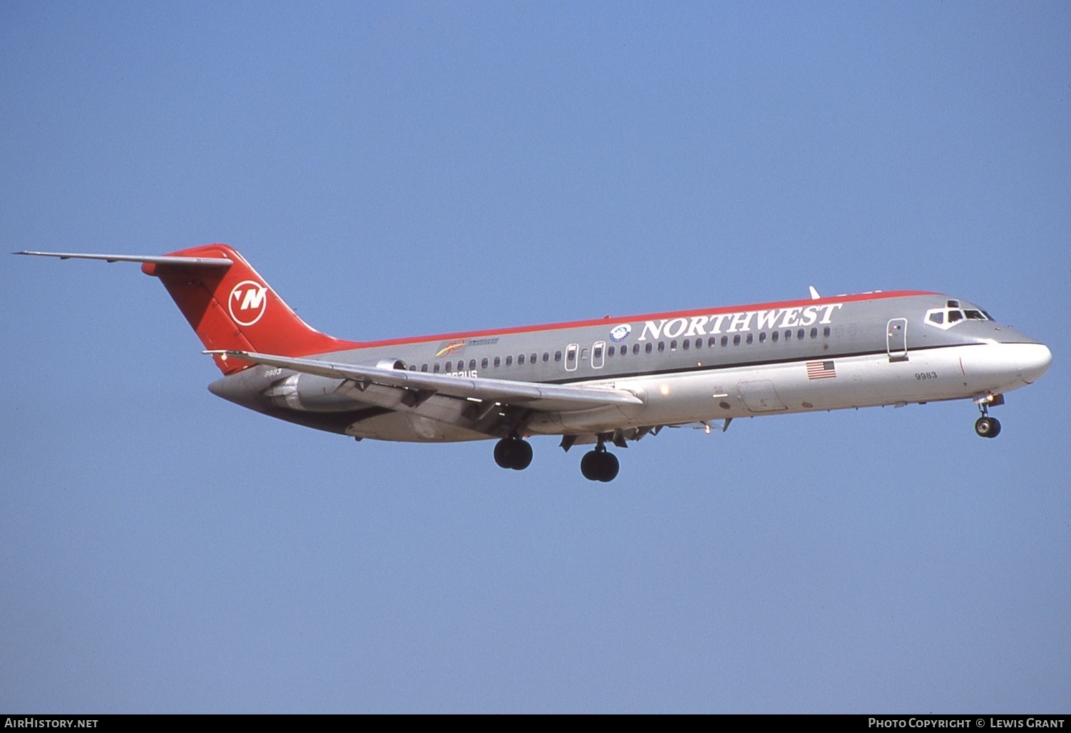 Aircraft Photo of N983US | McDonnell Douglas DC-9-32 | Northwest Airlines | AirHistory.net #654819