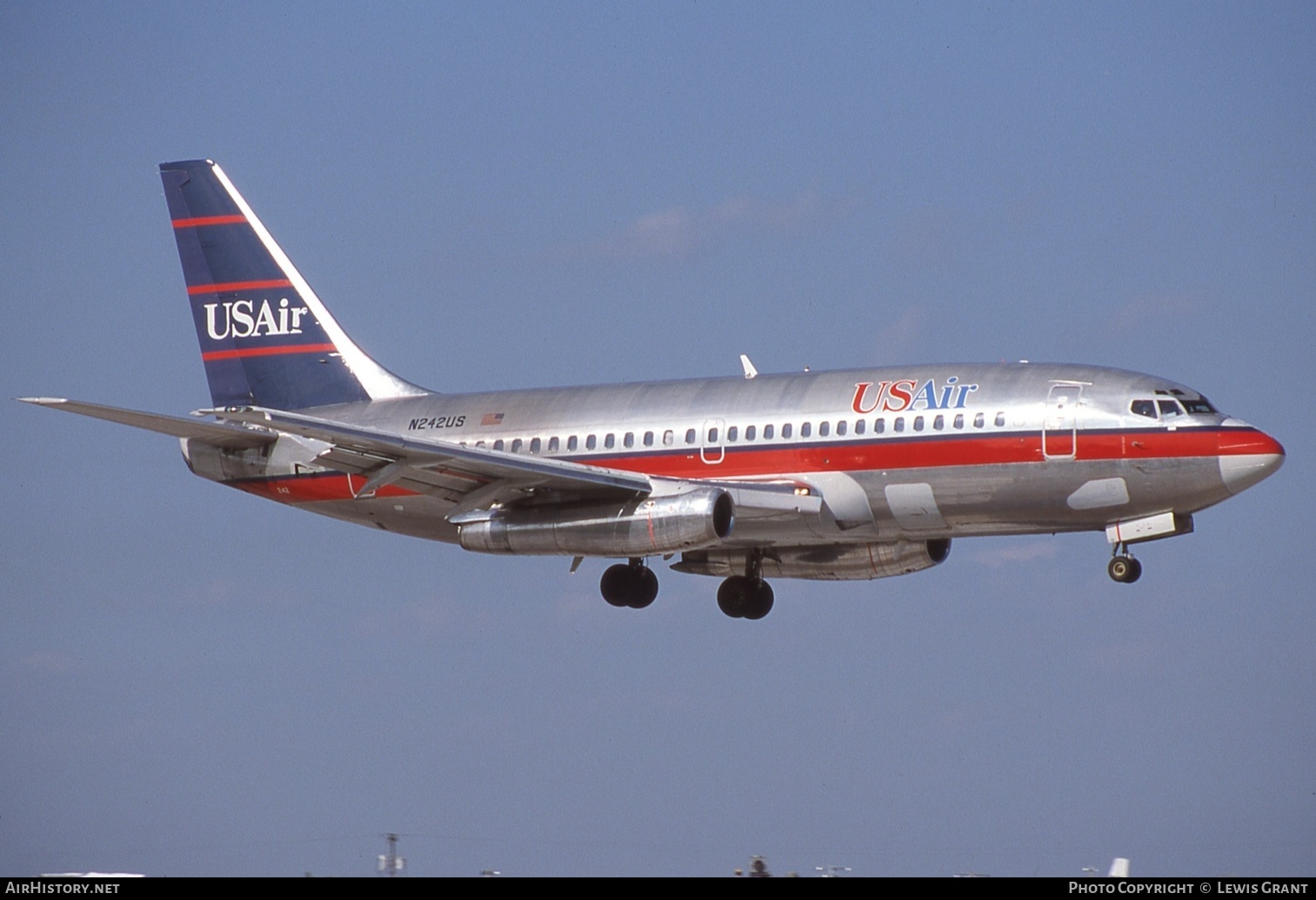 Aircraft Photo of N242US | Boeing 737-201/Adv | USAir | AirHistory.net #654875