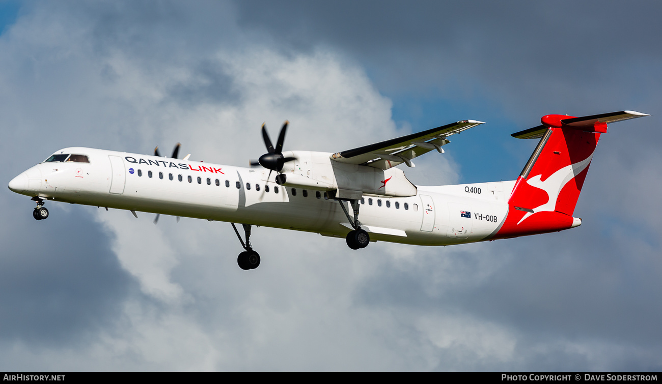 Aircraft Photo of VH-QOB | Bombardier DHC-8-402 Dash 8 | QantasLink | AirHistory.net #654881