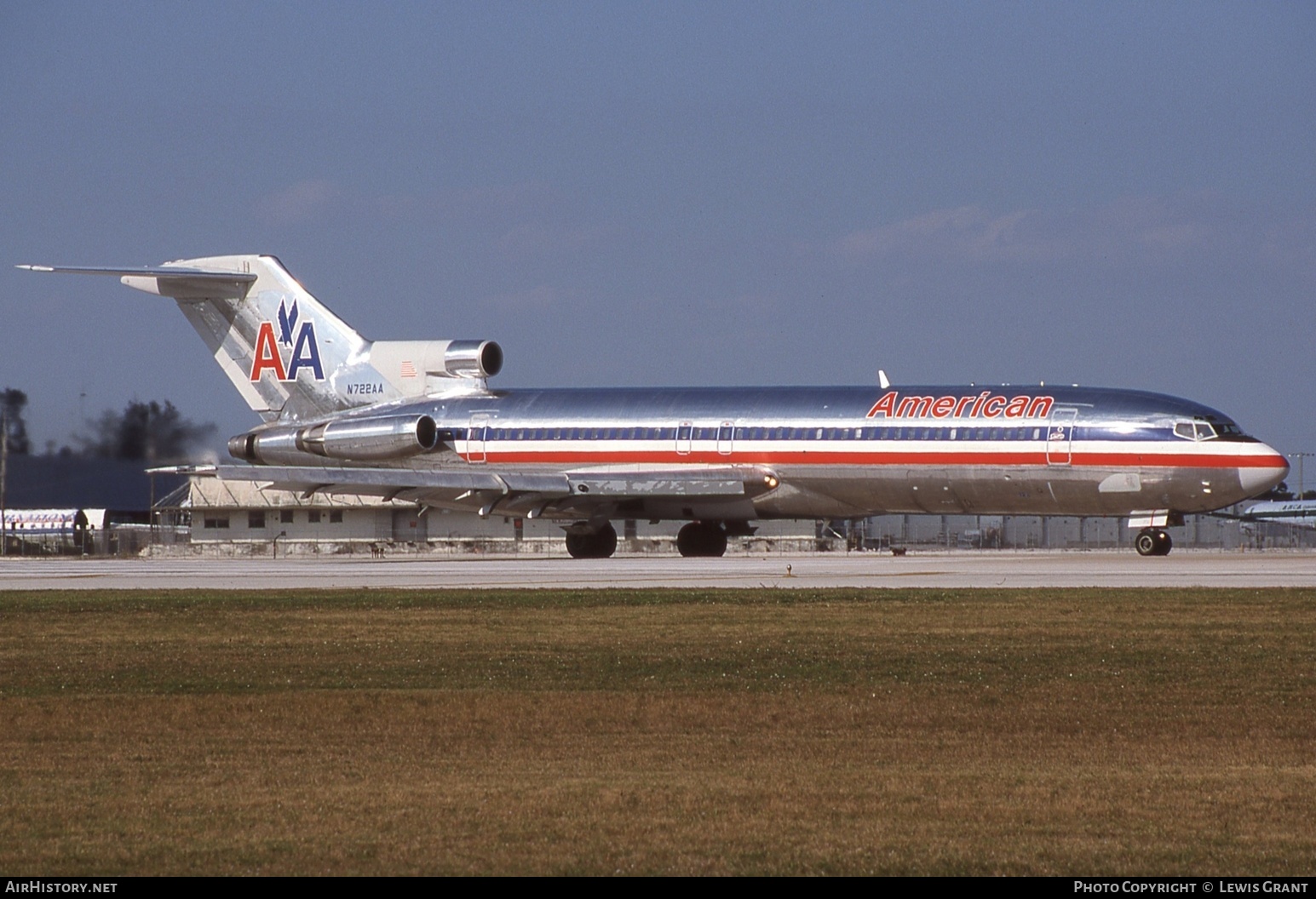 Aircraft Photo of N722AA | Boeing 727-227/Adv | American Airlines | AirHistory.net #654887