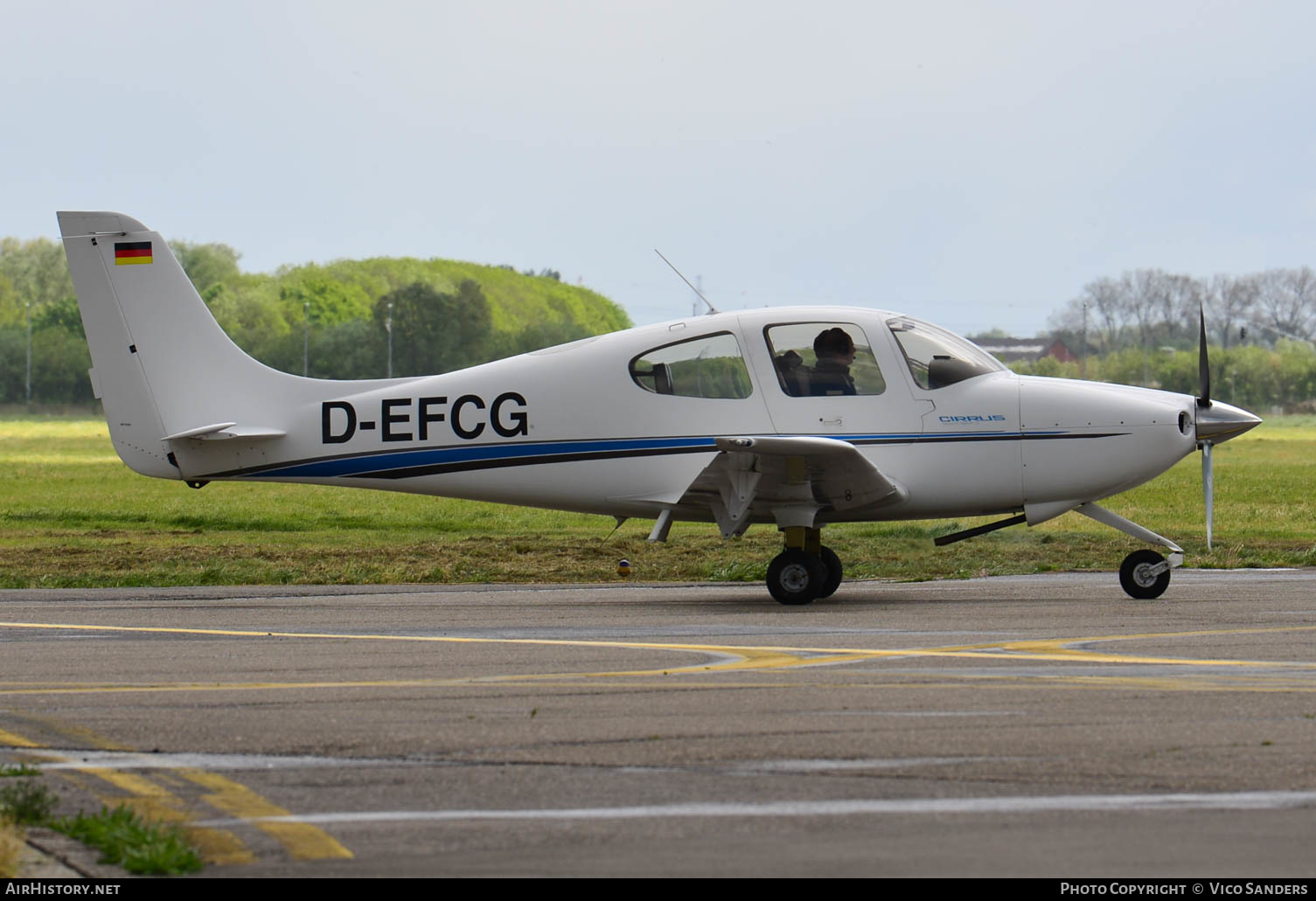 Aircraft Photo of D-EFCG | Cirrus SR-20 G1 | AirHistory.net #655028