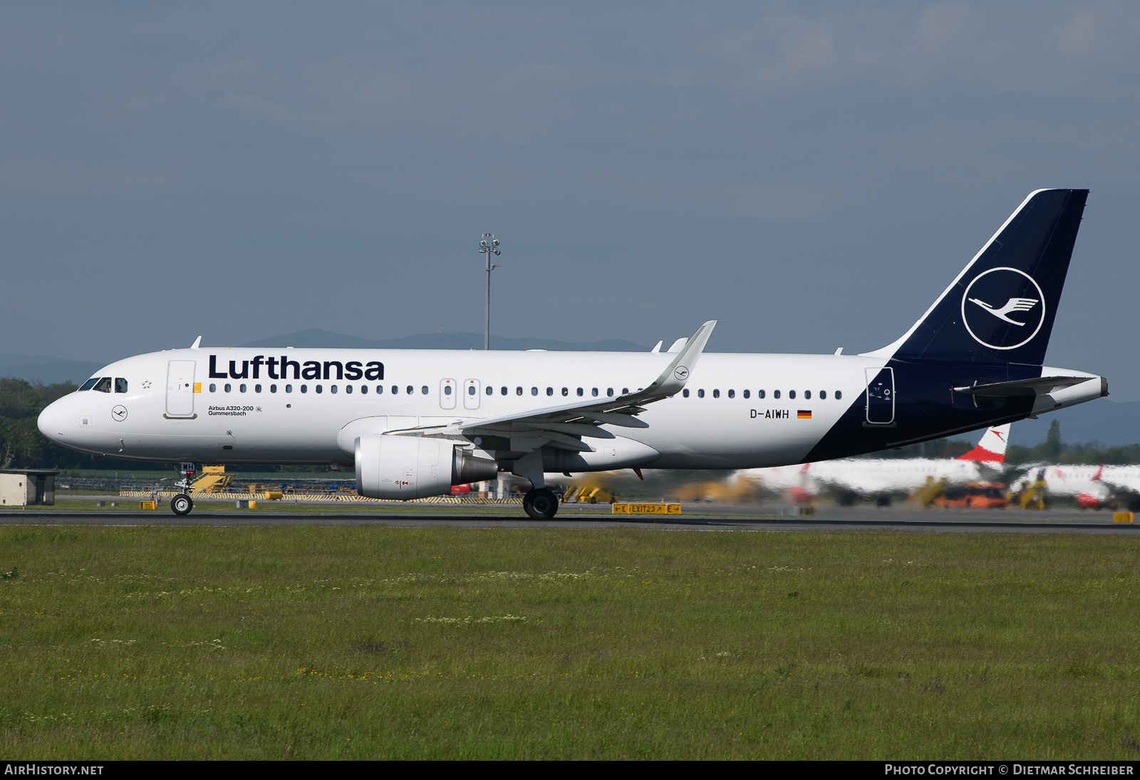 Aircraft Photo of D-AIWH | Airbus A320-214 | Lufthansa | AirHistory.net #655156
