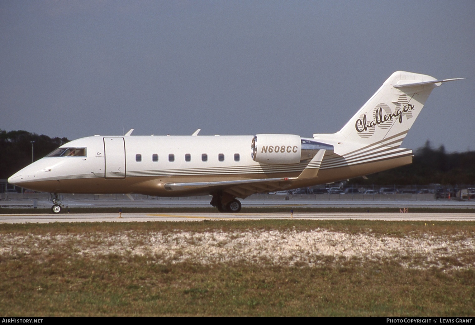 Aircraft Photo of N608CC | Canadair Challenger 604 (CL-600-2B16) | AirHistory.net #655175