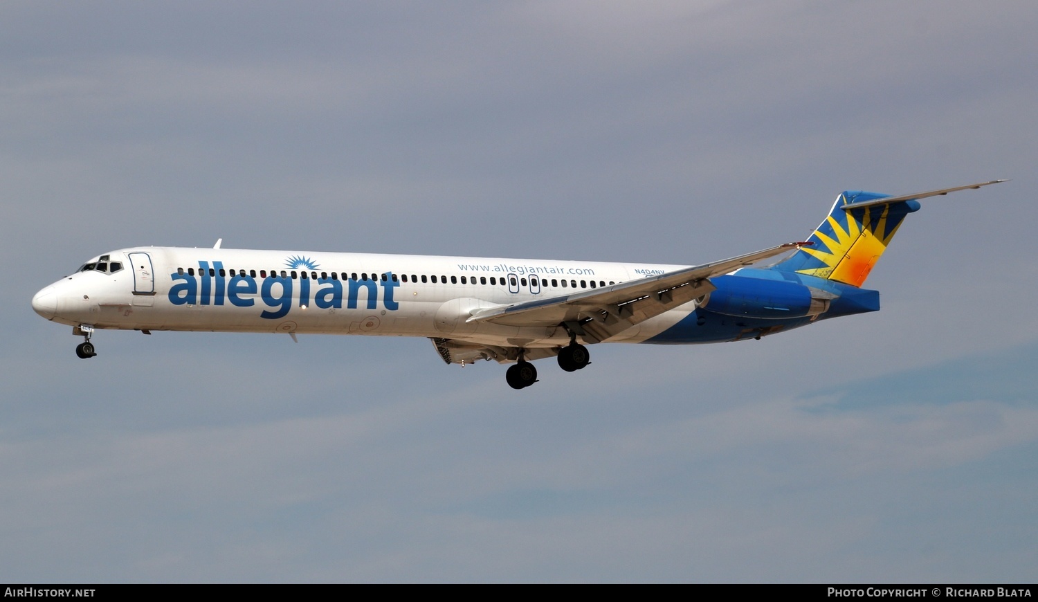 Aircraft Photo of N404NV | McDonnell Douglas MD-88 | Allegiant Air | AirHistory.net #655263