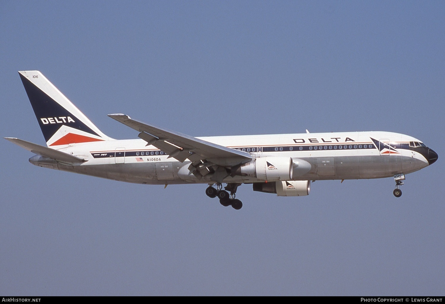 Aircraft Photo of N106DA | Boeing 767-232 | Delta Air Lines | AirHistory.net #655313