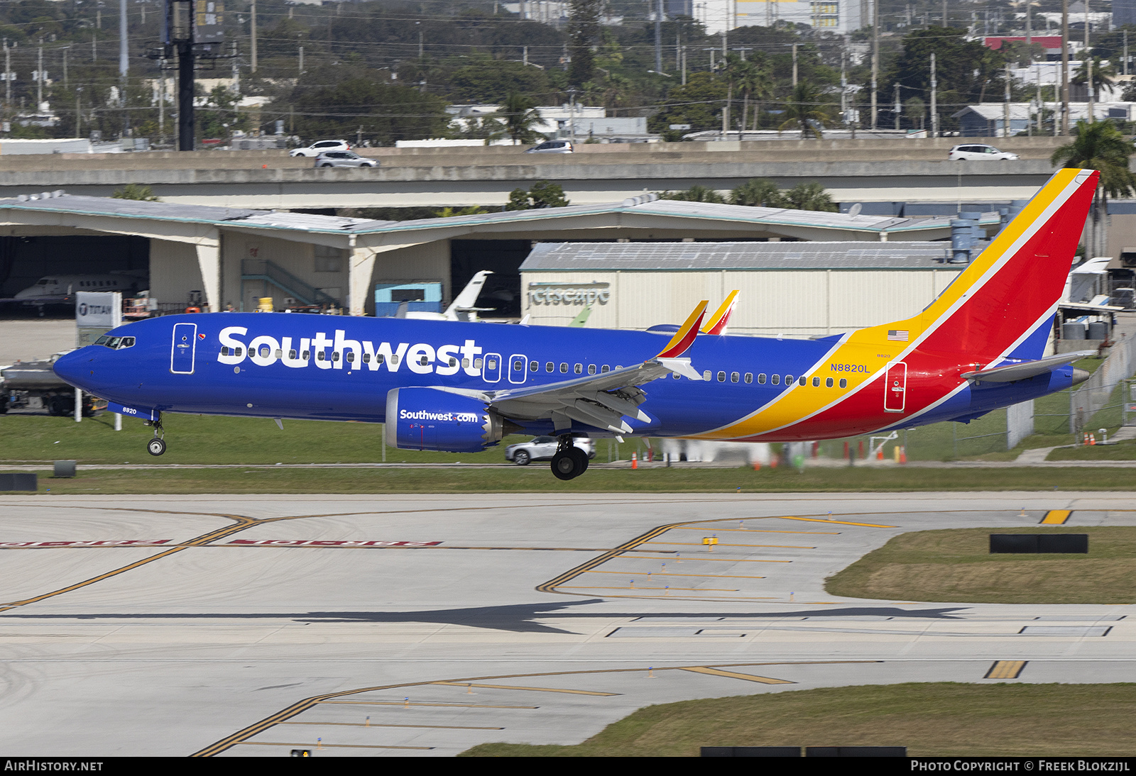 Aircraft Photo of N8820L | Boeing 737-8 Max 8 | Southwest Airlines | AirHistory.net #655343