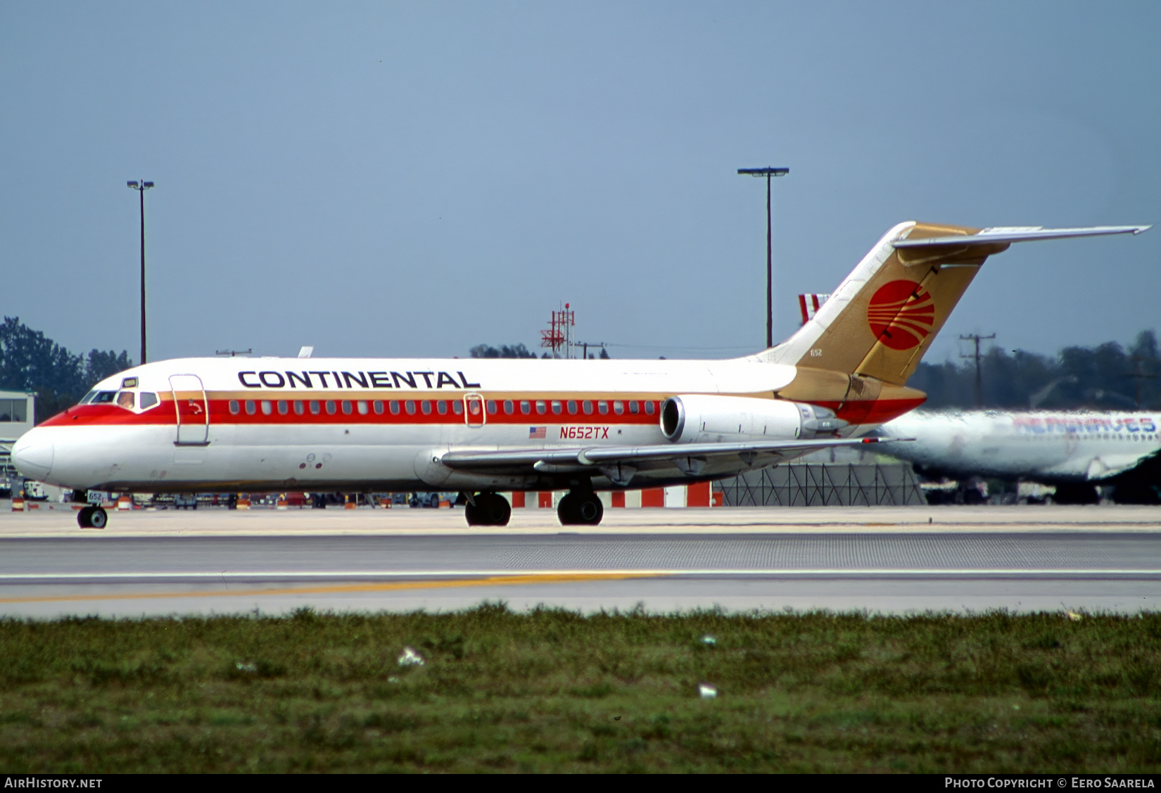 Aircraft Photo of N652TX | Douglas DC-9-14 | Continental Airlines | AirHistory.net #655424
