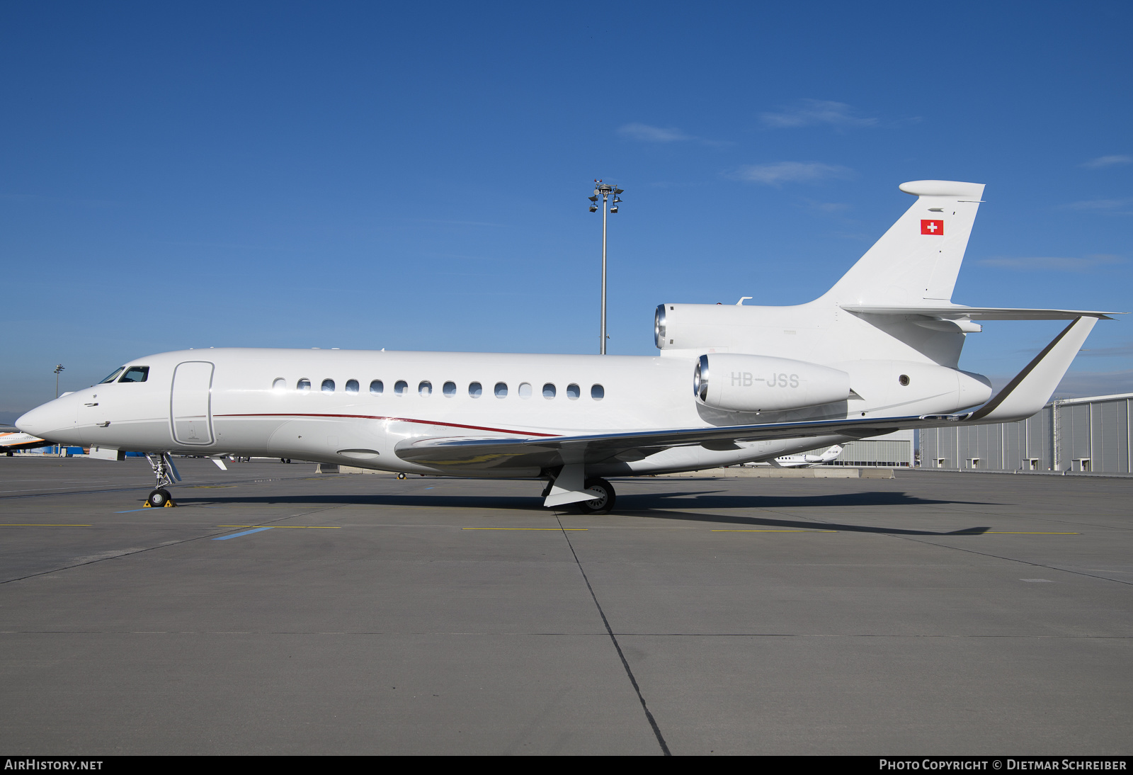 Aircraft Photo of HB-JSS | Dassault Falcon 7X | Cat Aviation | AirHistory.net #655451