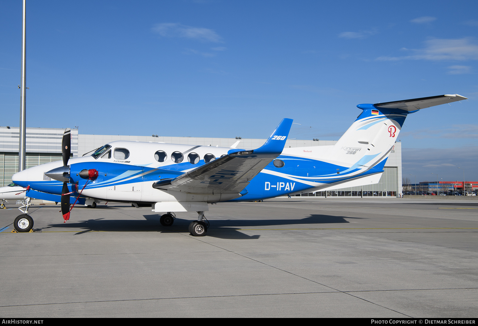 Aircraft Photo of D-IPAV | Textron 260 King Air (B200GT) | AirHistory.net #655462