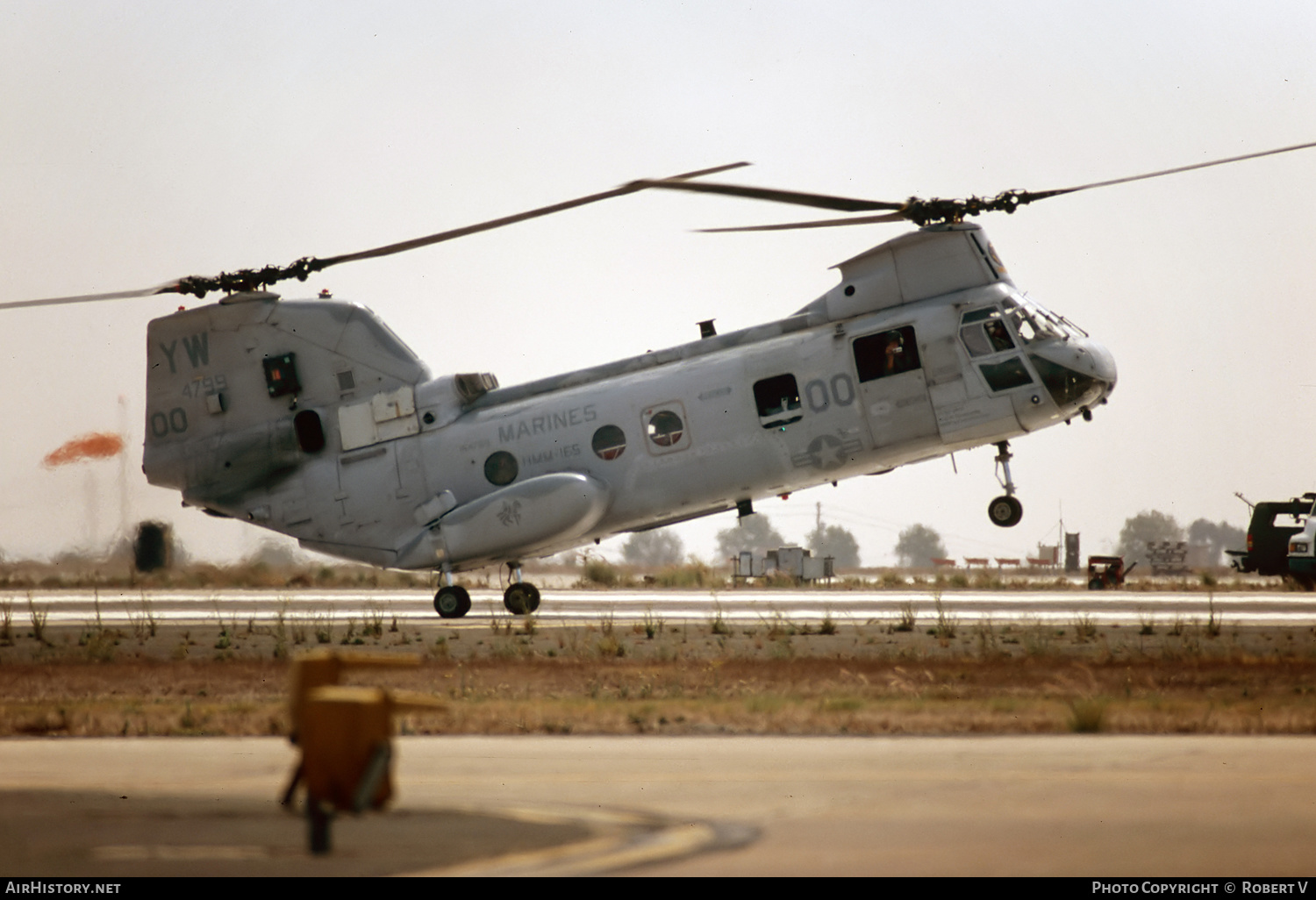 Aircraft Photo of 154799 / 4799 | Boeing Vertol CH-46E Sea Knight | USA - Marines | AirHistory.net #655471