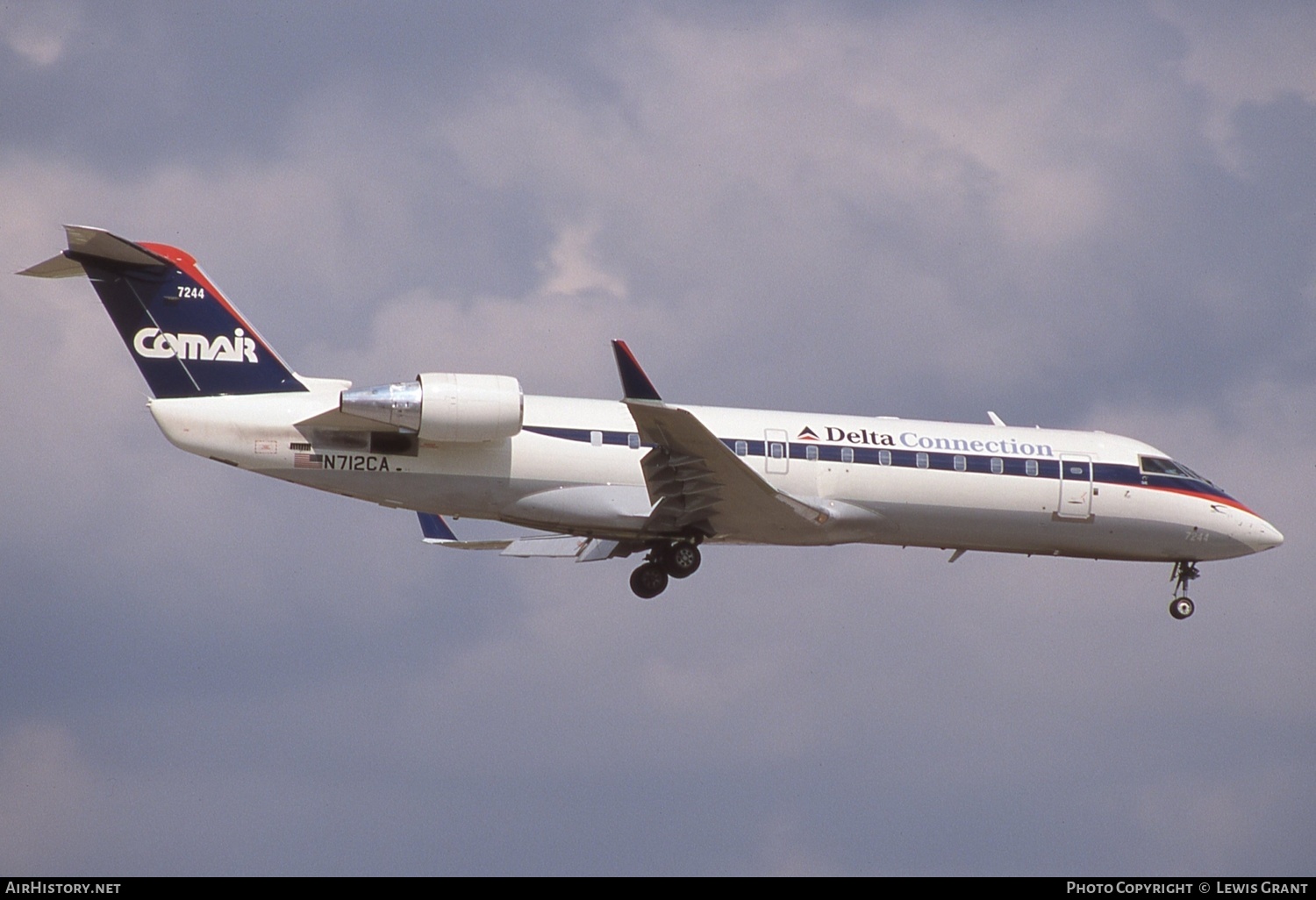 Aircraft Photo of N712CA | Bombardier CRJ-100ER (CL-600-2B19) | Delta Connection | AirHistory.net #655483