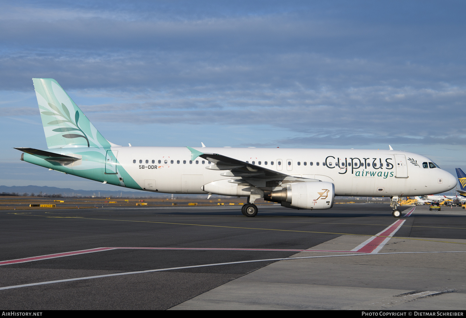Aircraft Photo of 5B-DDR | Airbus A320-214 | Cyprus Airways | AirHistory.net #655484