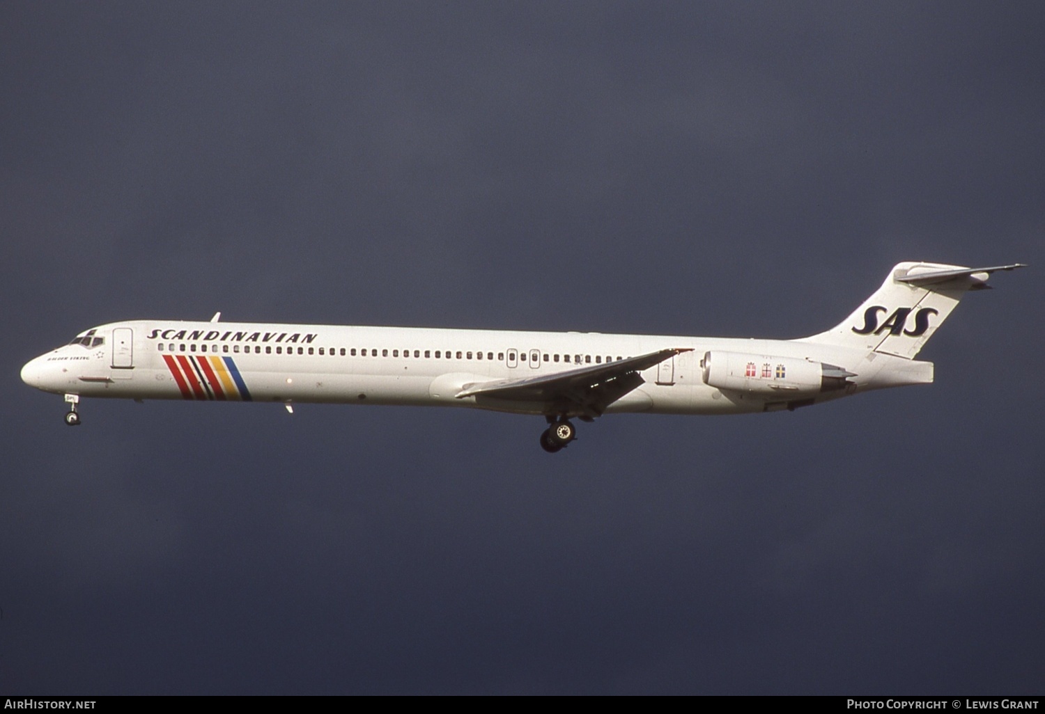 Aircraft Photo of SE-DPI | McDonnell Douglas MD-83 (DC-9-83) | Scandinavian Airlines - SAS | AirHistory.net #655519