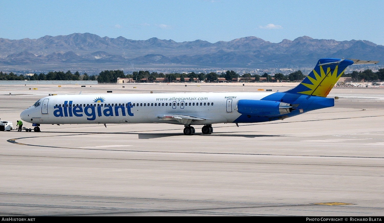 Aircraft Photo of N403NV | McDonnell Douglas MD-88 | Allegiant Air | AirHistory.net #655528