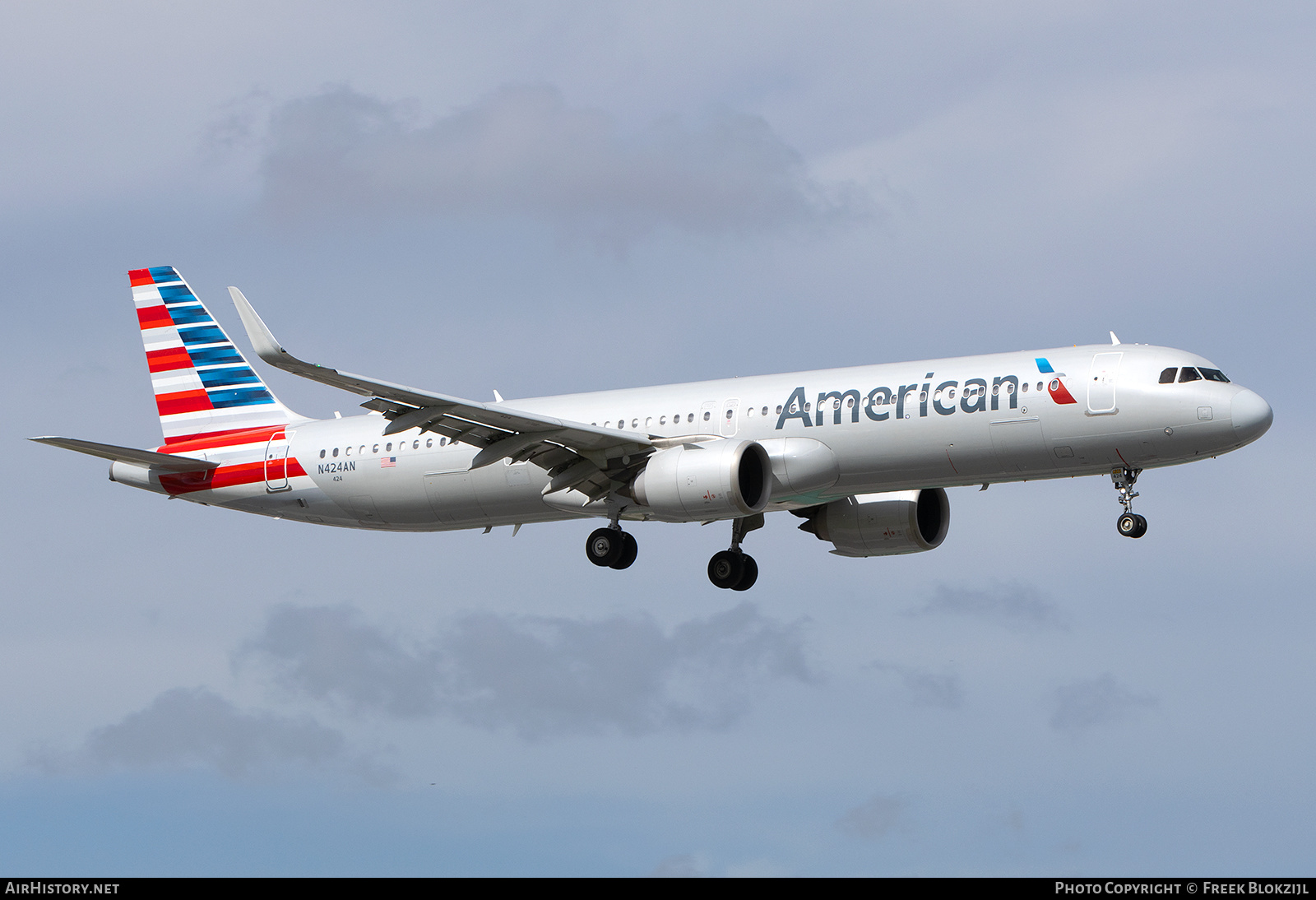 Aircraft Photo of N424AN | Airbus A321-253NX | American Airlines | AirHistory.net #655547