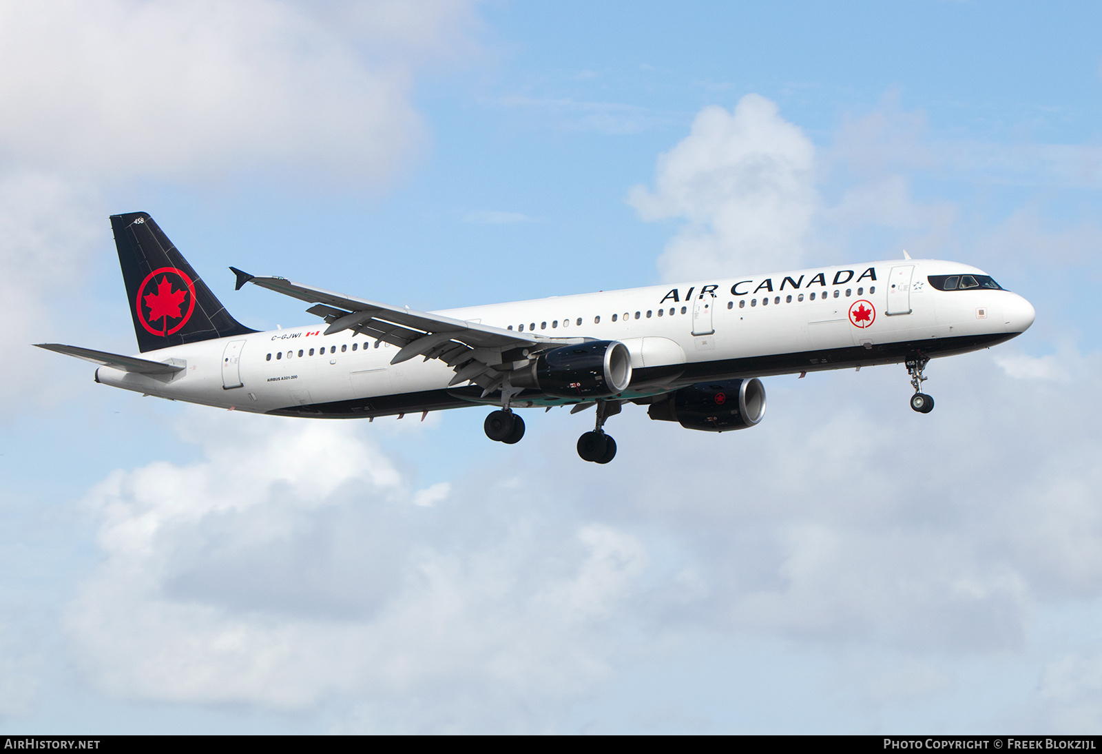 Aircraft Photo of C-GJWI | Airbus A321-211 | Air Canada | AirHistory.net #655559
