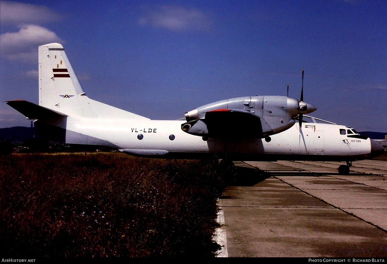 Aircraft Photo of YL-LDE | Antonov An-32B | AirHistory.net #655588