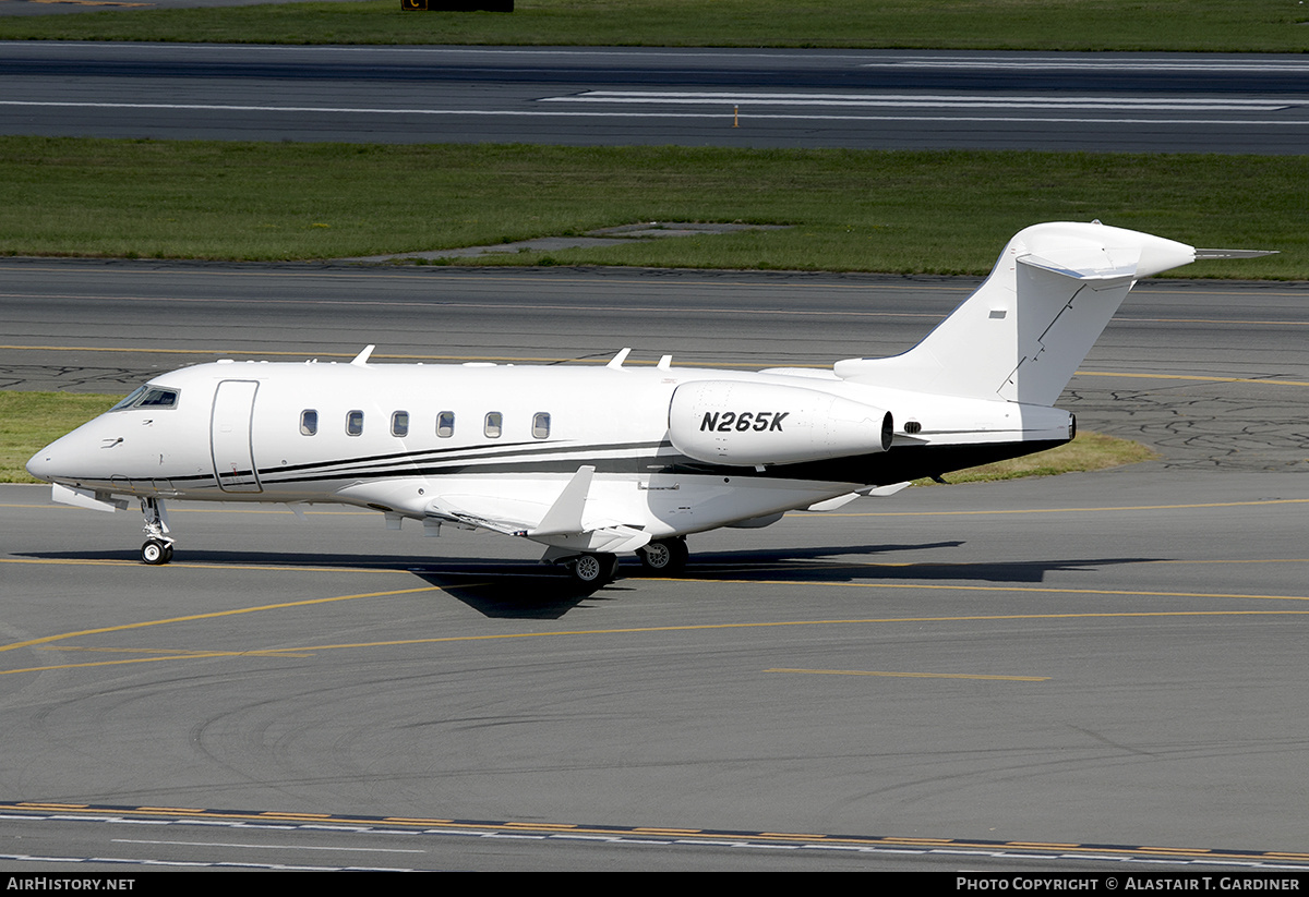 Aircraft Photo of N265K | Bombardier Challenger 300 (BD-100-1A10) | AirHistory.net #655641
