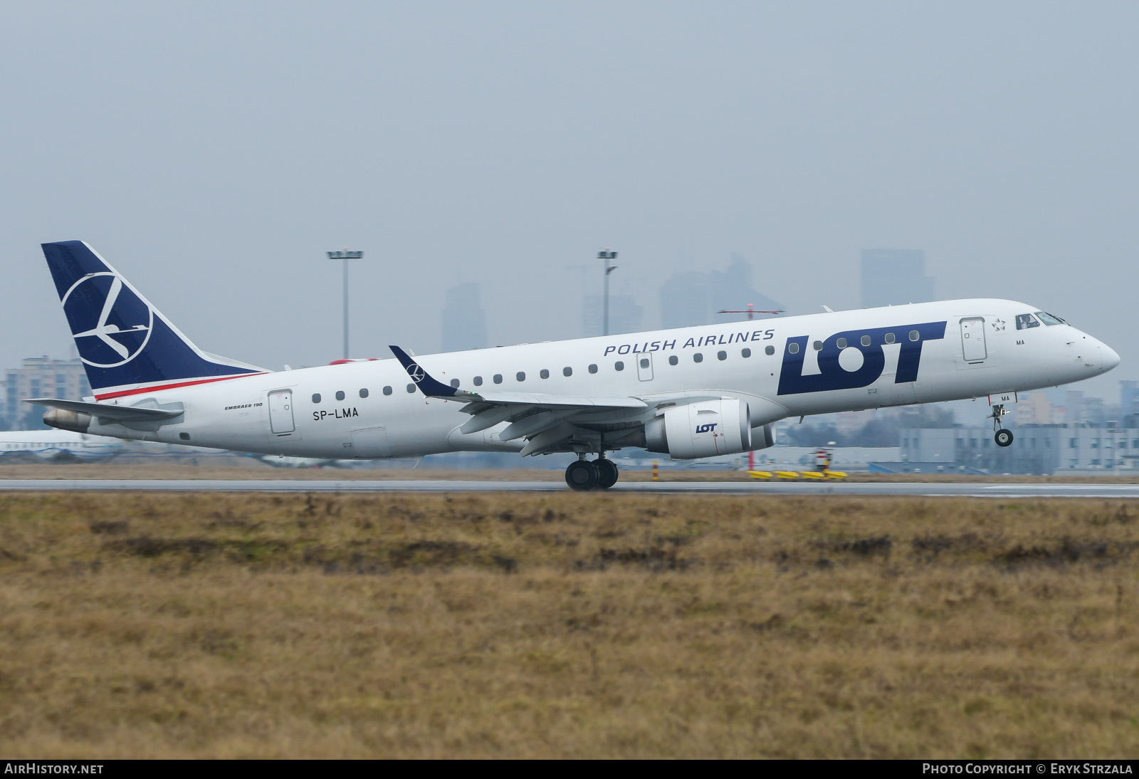 Aircraft Photo of SP-LMA | Embraer 190STD (ERJ-190-100STD) | LOT Polish Airlines - Polskie Linie Lotnicze | AirHistory.net #655688