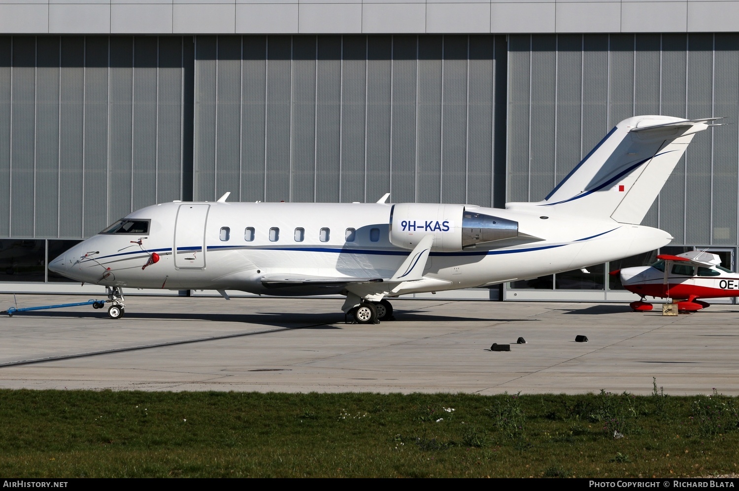 Aircraft Photo of 9H-KAS | Bombardier C-143A Challenger (604/CL-600-2B16) | AirHistory.net #655702