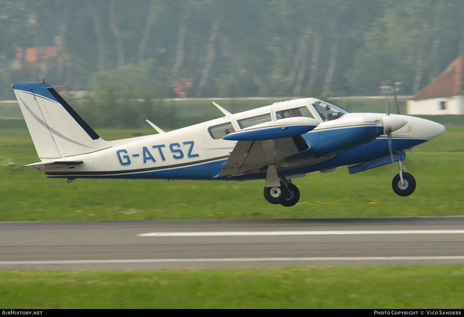 Aircraft Photo of G-ATSZ | Piper PA-30 Twin Comanche | AirHistory.net #655734