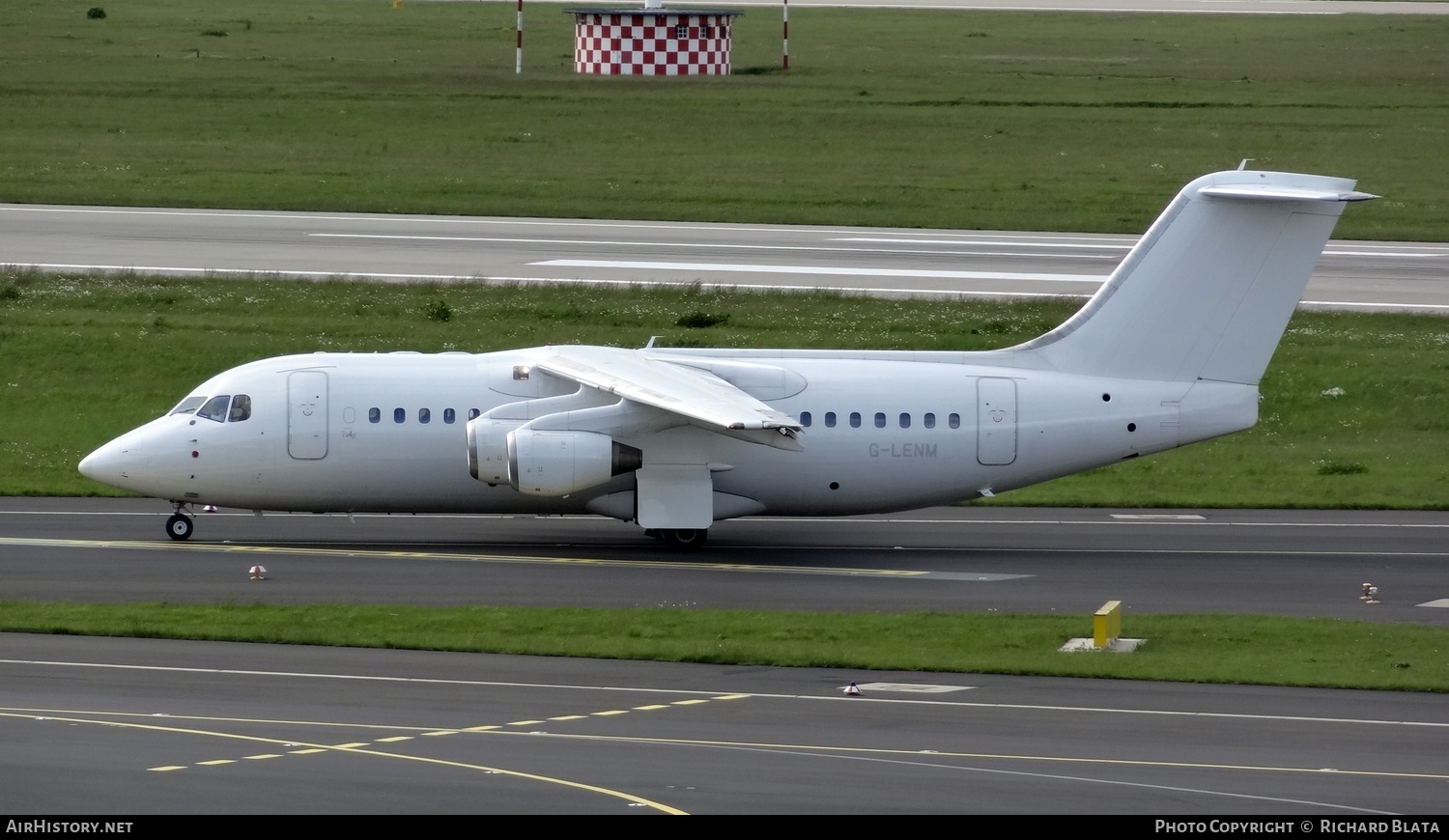 Aircraft Photo of G-LENM | British Aerospace Avro 146-RJ85 | AirHistory.net #655783