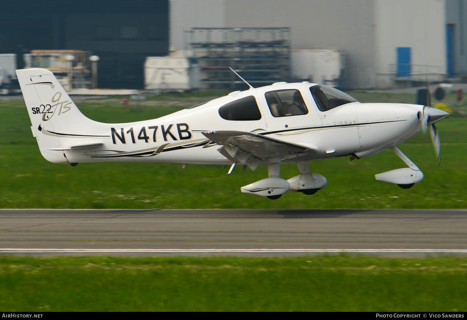 Aircraft Photo of N147KB | Cirrus SR-22 G2-GTS | AirHistory.net #655842