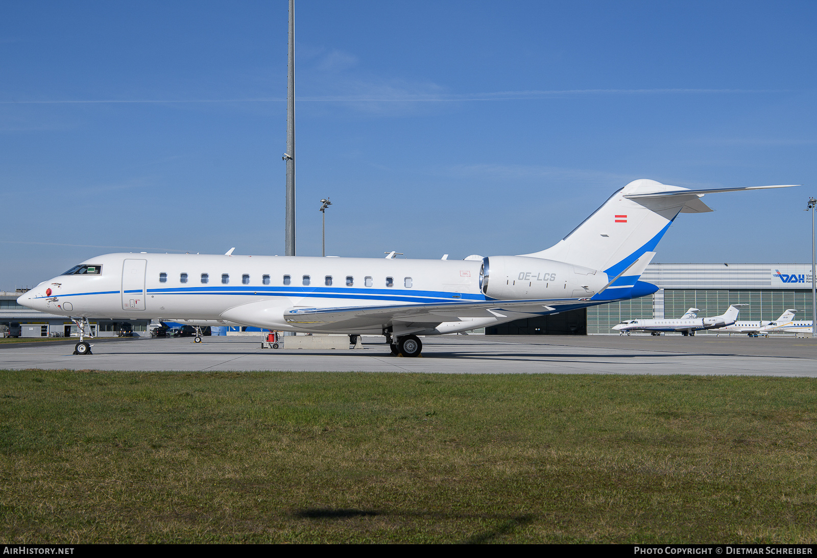 Aircraft Photo of OE-LCS | Bombardier Global 6000 (BD-700-1A10) | AirHistory.net #655952
