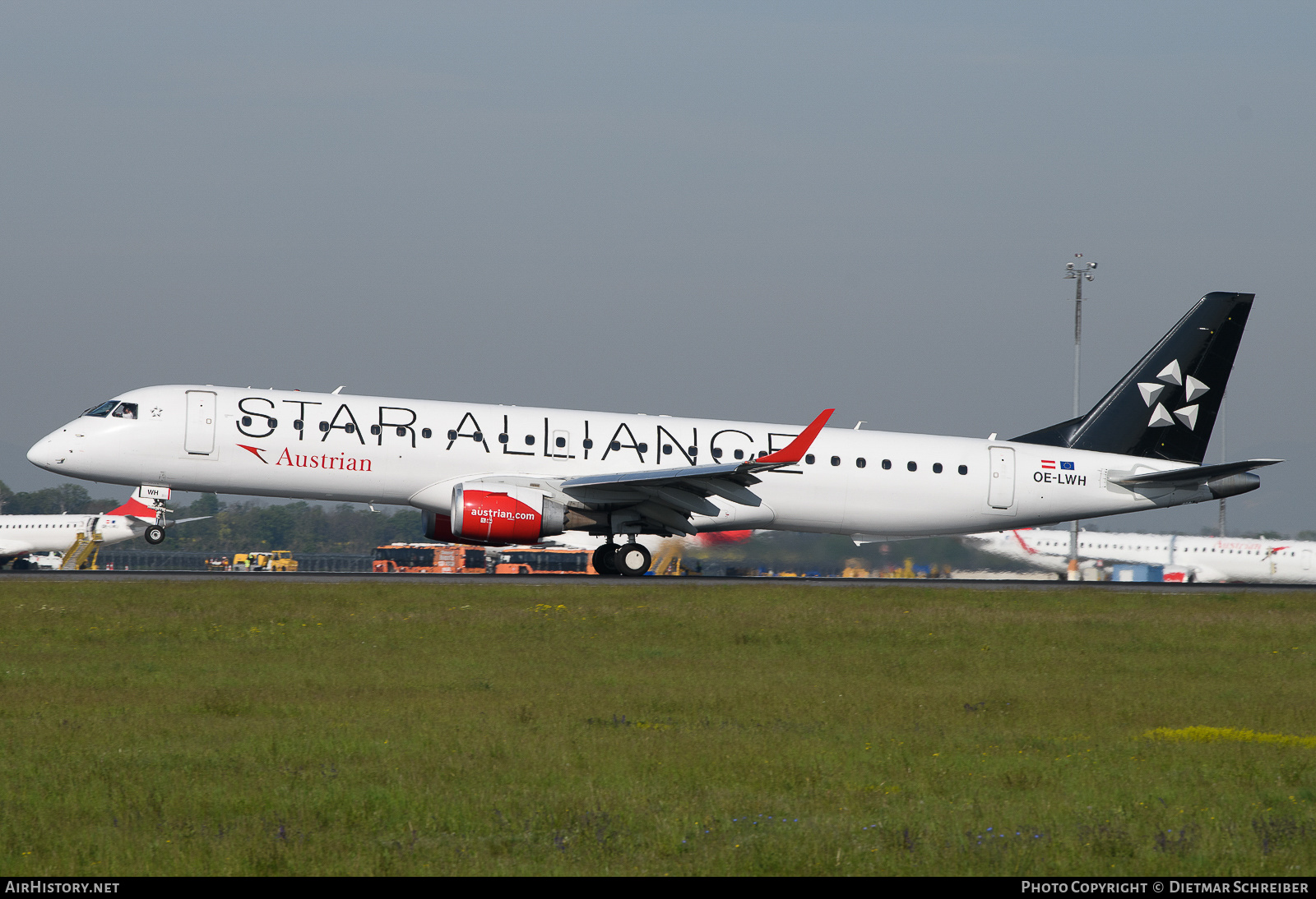 Aircraft Photo of OE-LWH | Embraer 195LR (ERJ-190-200LR) | Austrian Airlines | AirHistory.net #655958