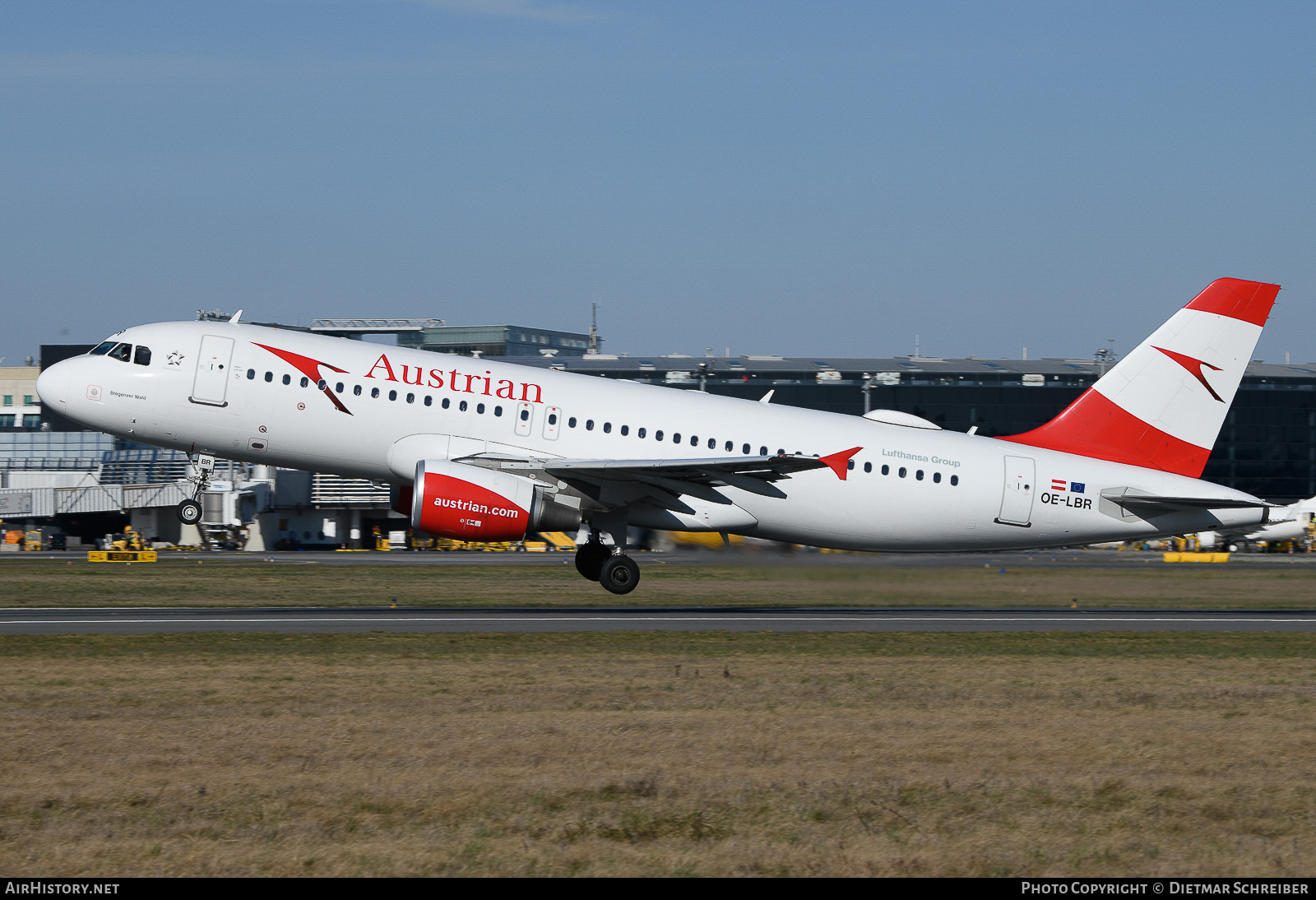 Aircraft Photo of OE-LBR | Airbus A320-214 | Austrian Airlines | AirHistory.net #655966