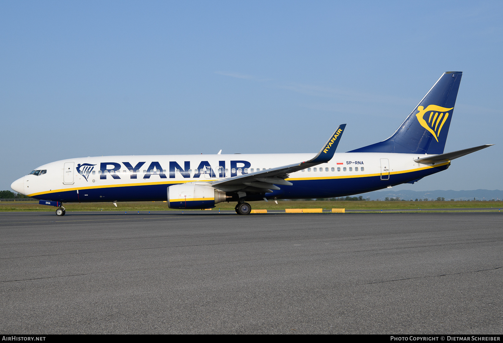 Aircraft Photo of SP-RNA | Boeing 737-8AS | Ryanair | AirHistory.net #655974
